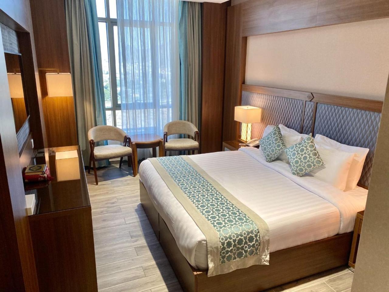 Double Room - Photo 7