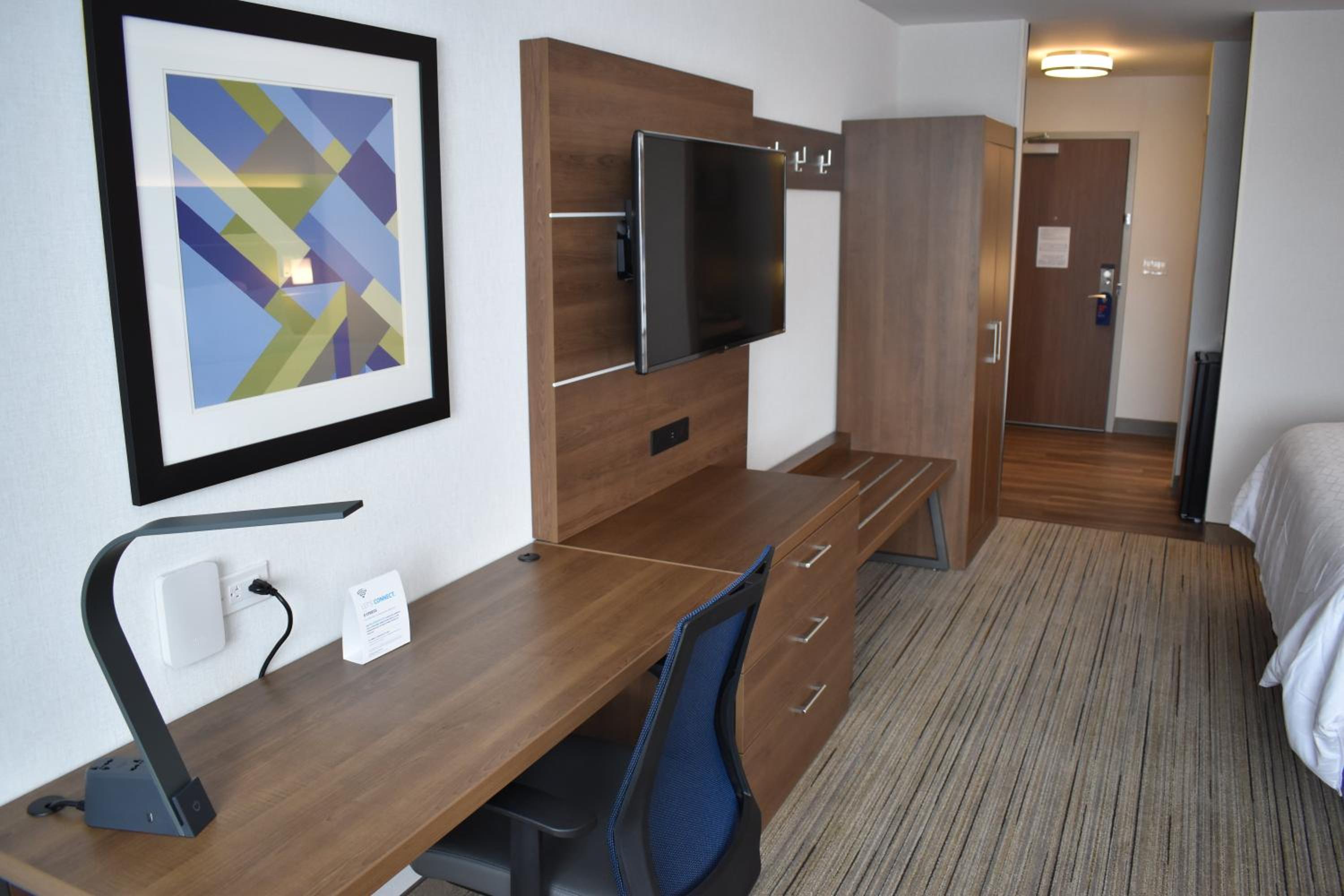 Standard Queen Room with Two Queen Beds - Communications Accessible
