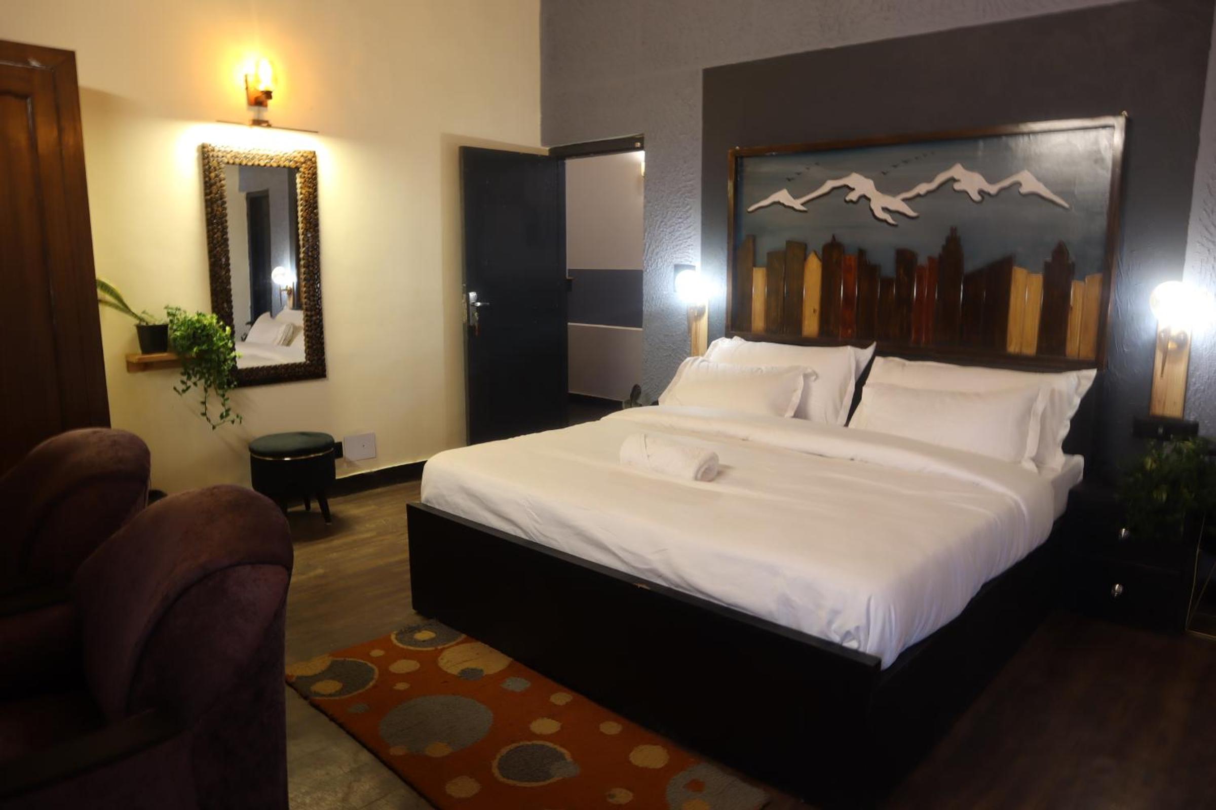 Deluxe Family Suite