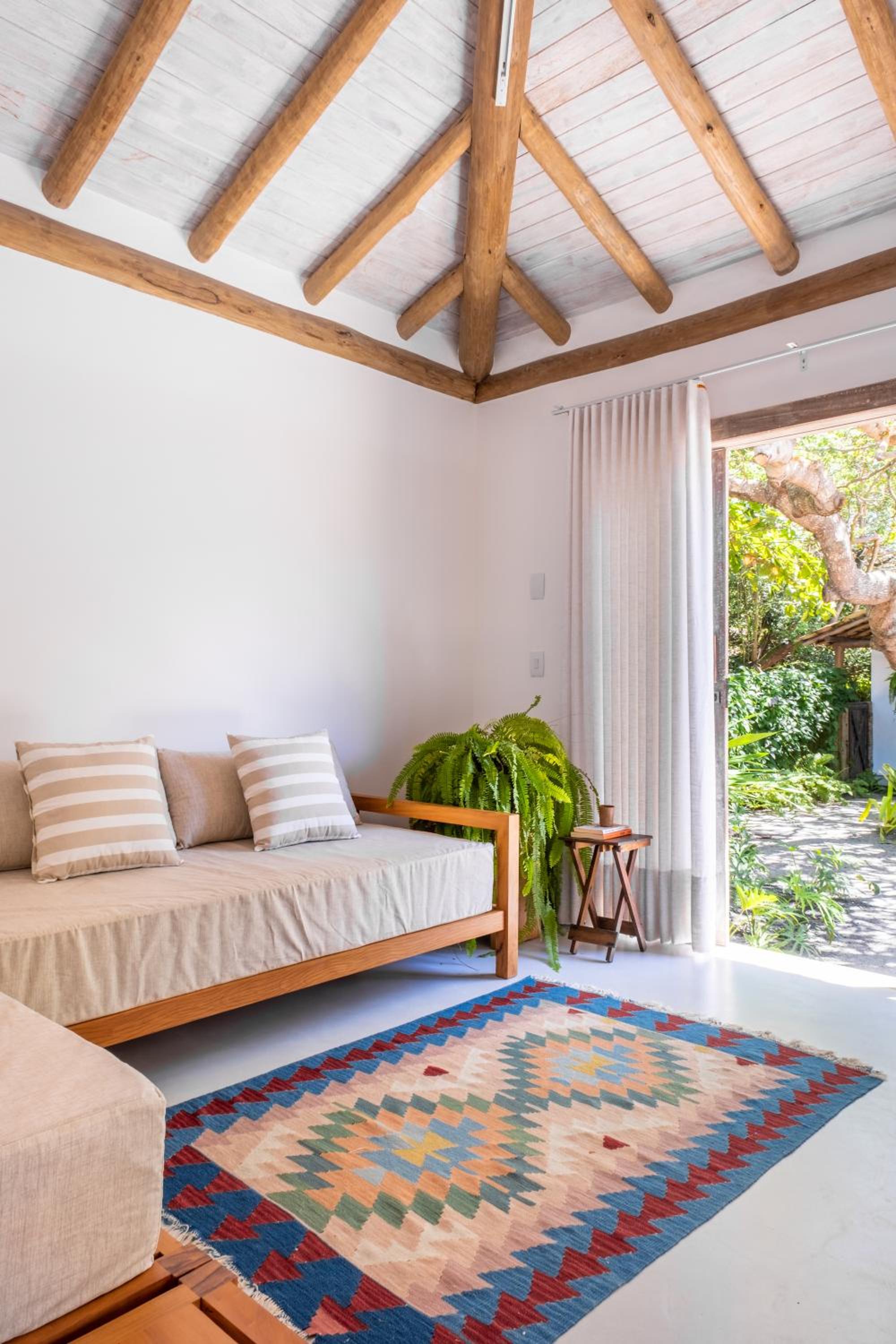 Deluxe Bungalow with Garden View photo 2