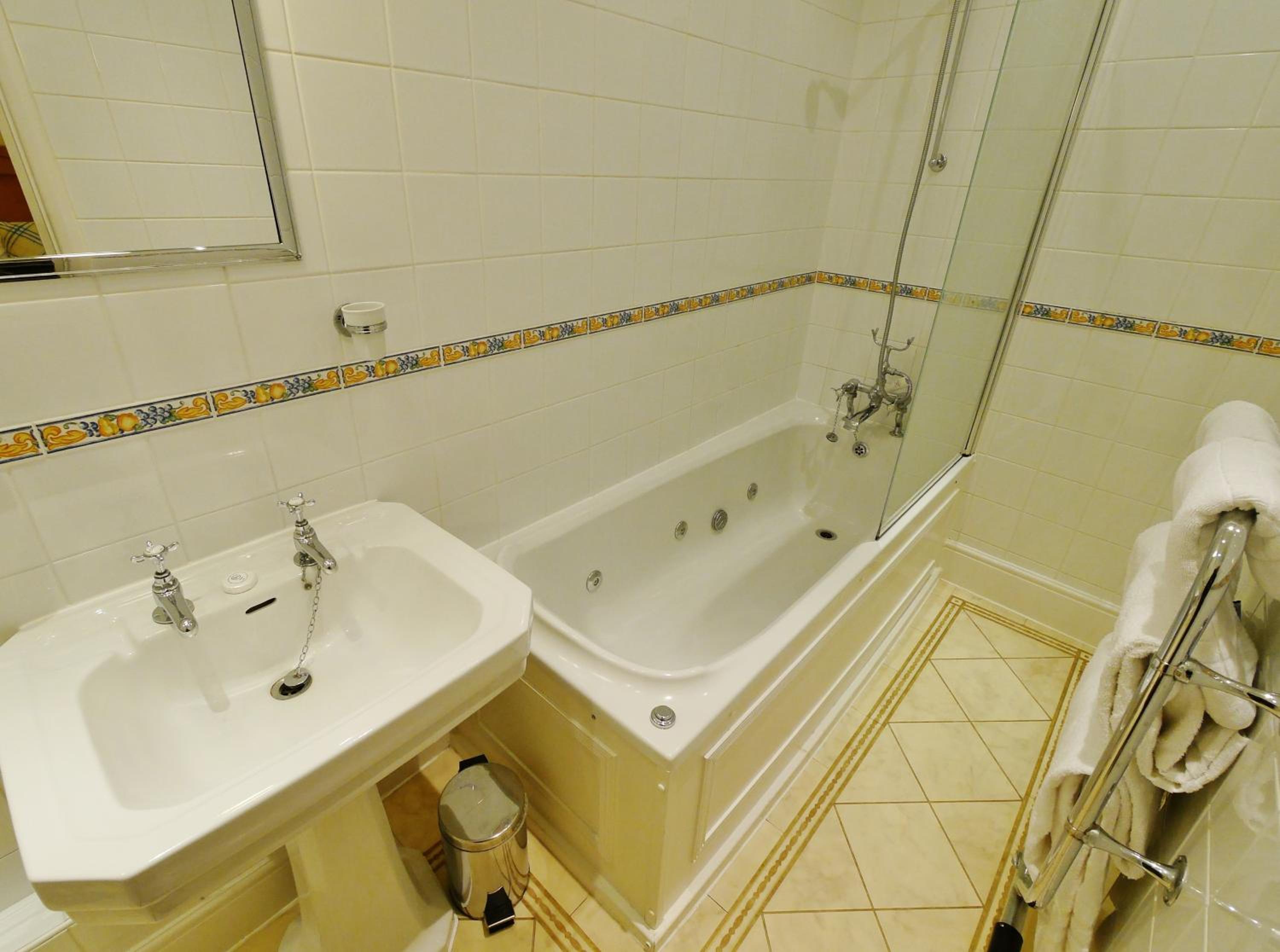 Compact Double Room - Photo 2