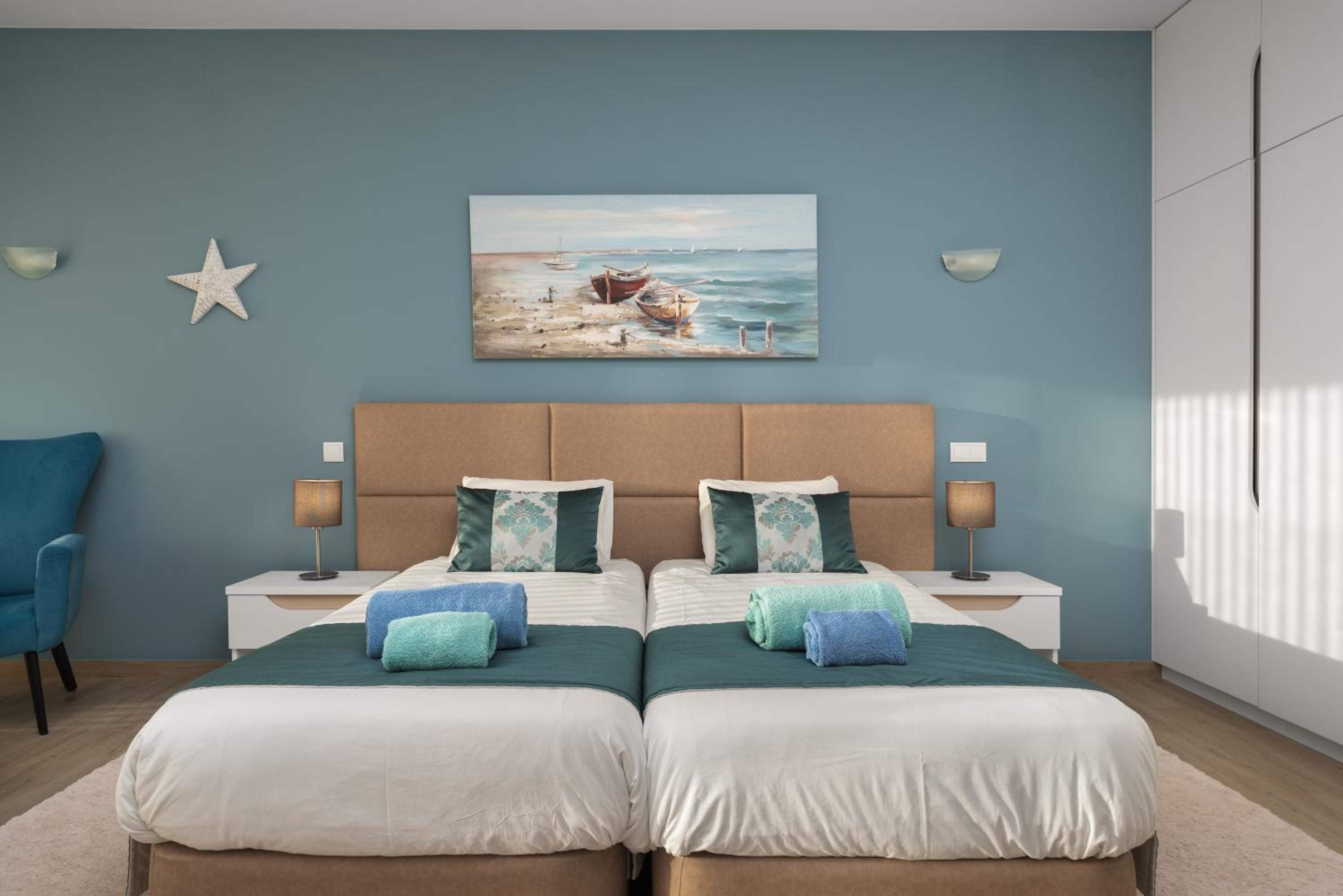 Deluxe Double or Twin Room with Sea View - Photo 12