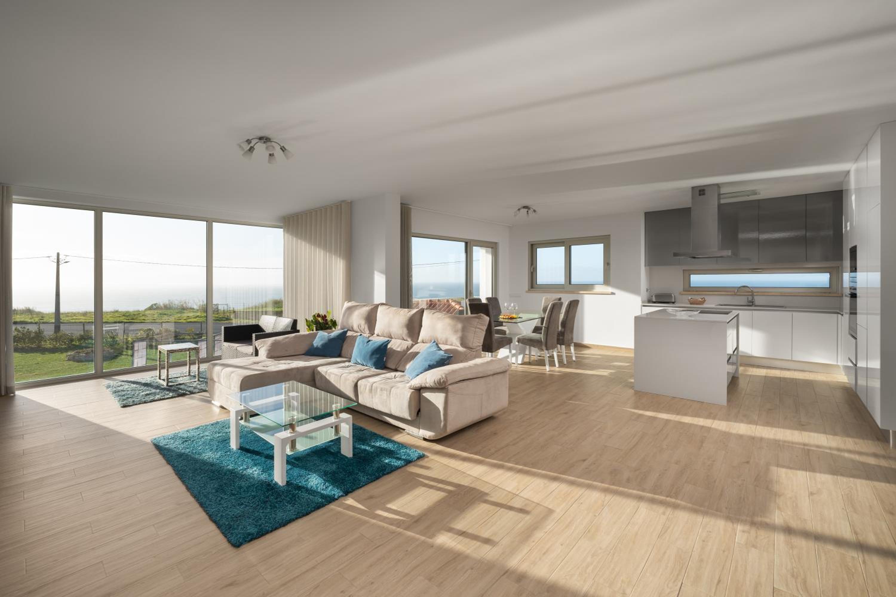 Three-Bedroom Apartment - Photo 1