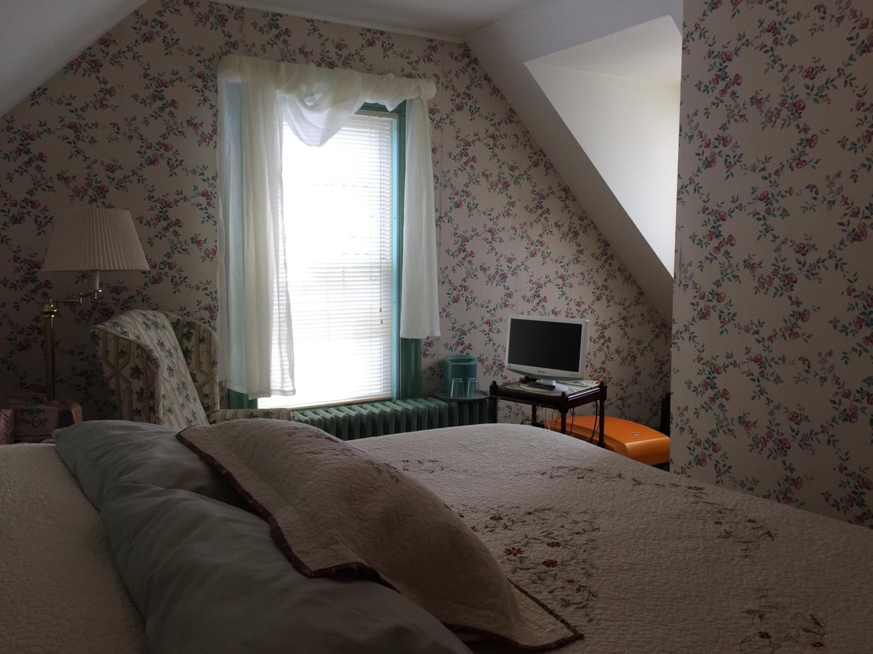 Budget King Room with Sea View photo 2