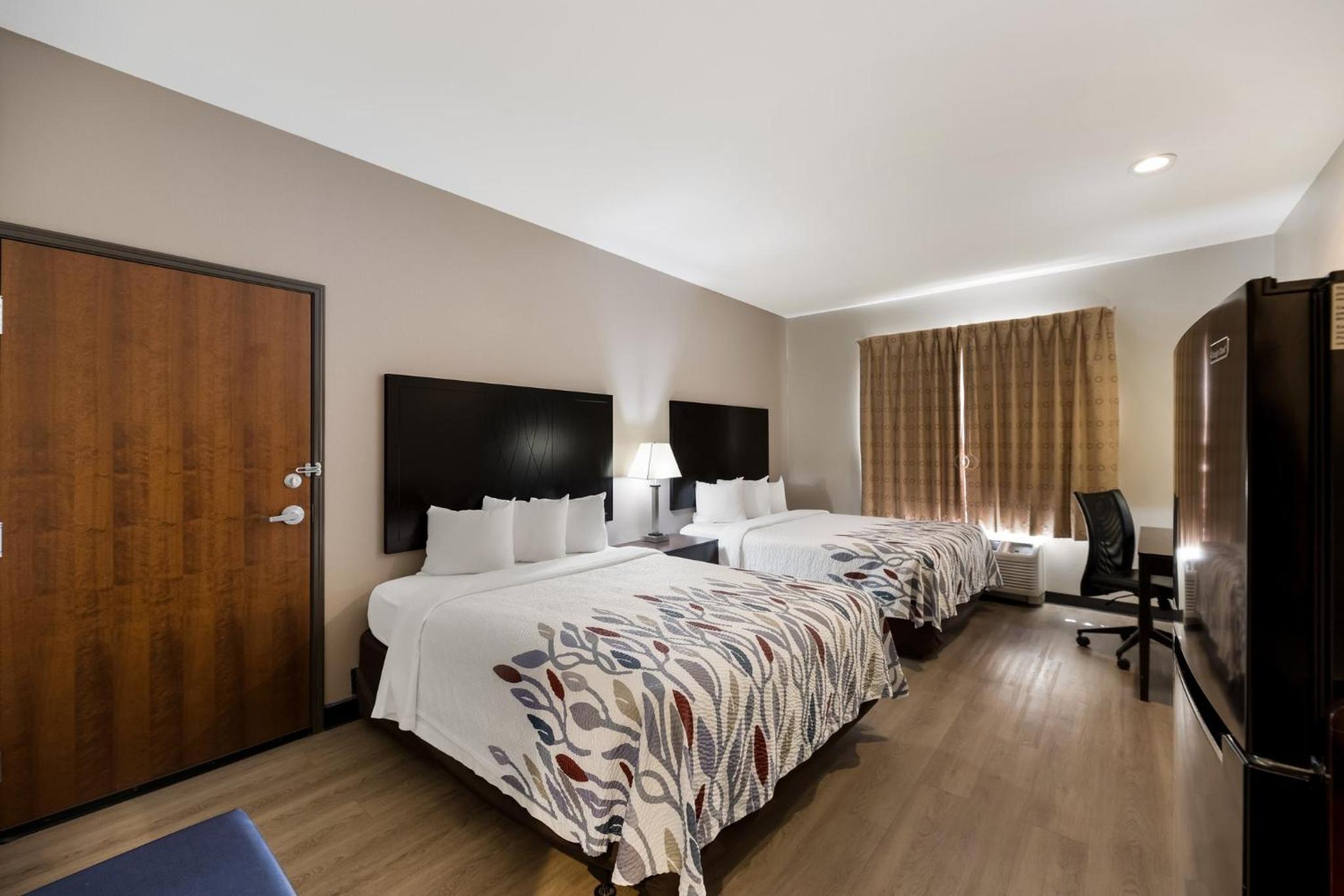 Superior Room with Two Queen Beds Smoke Free photo 2