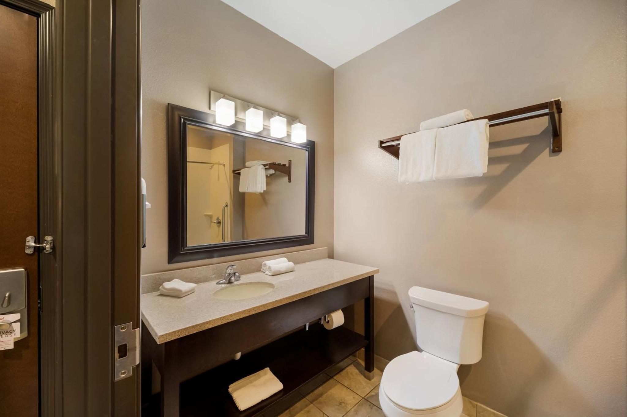 Superior Room with Two Queen Beds with Kitchen Smoke Free photo 3