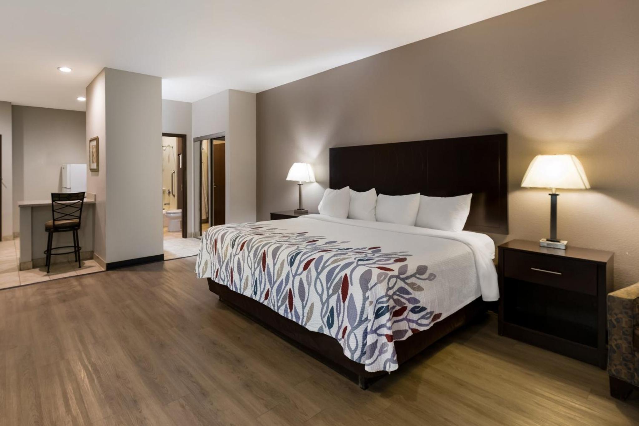 Superior King Room with Kitchen Smoke Free photo 1