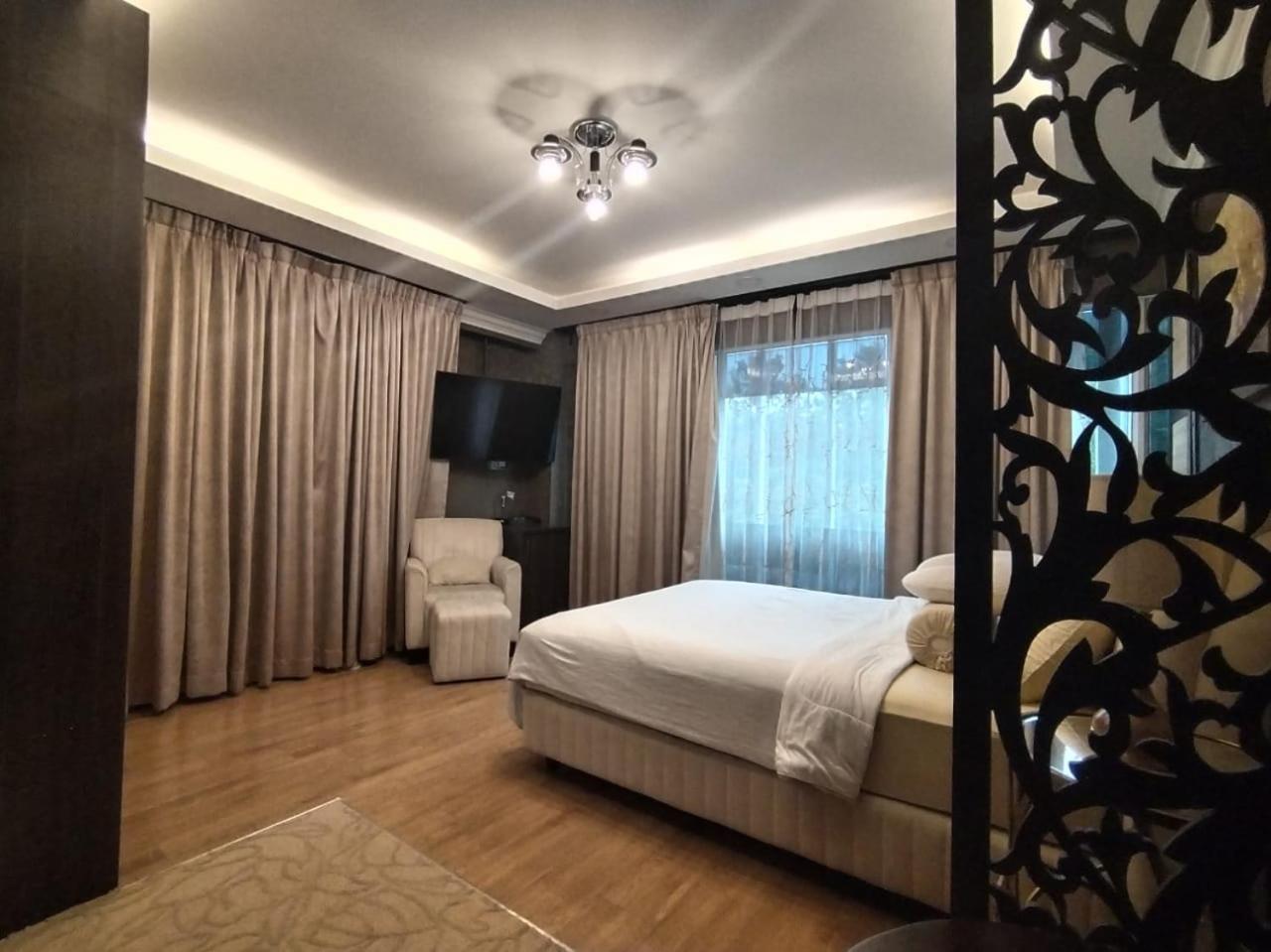 Presidential Suite photo 1