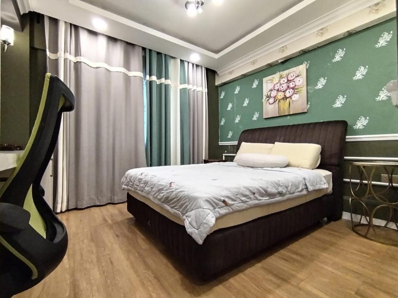 Standard Queen Room photo 1