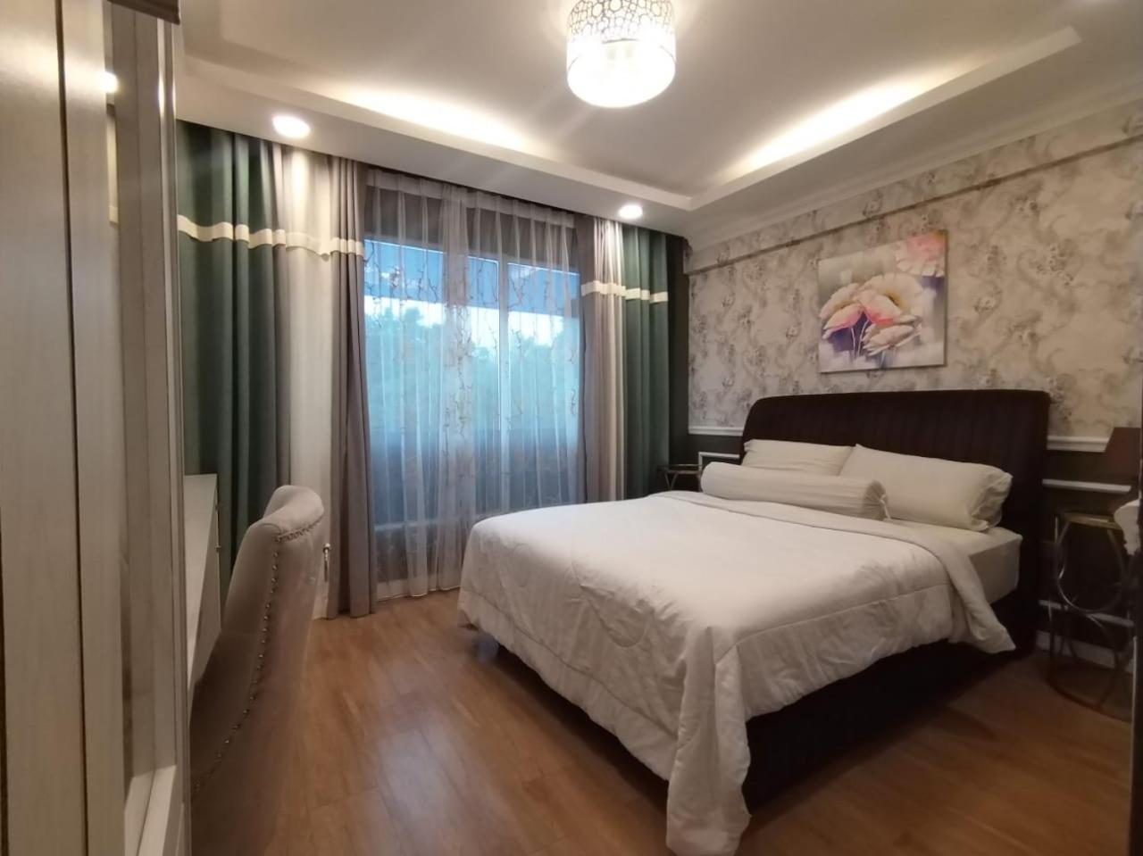 Queen Room photo 3