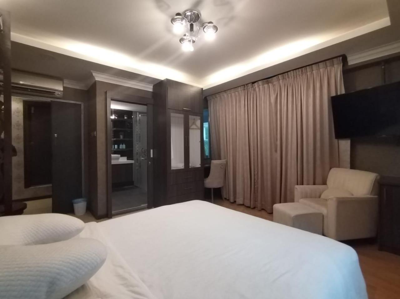Presidential Suite photo 3
