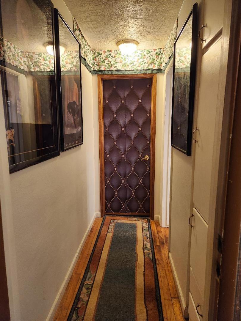 Queen Room with Garden View
