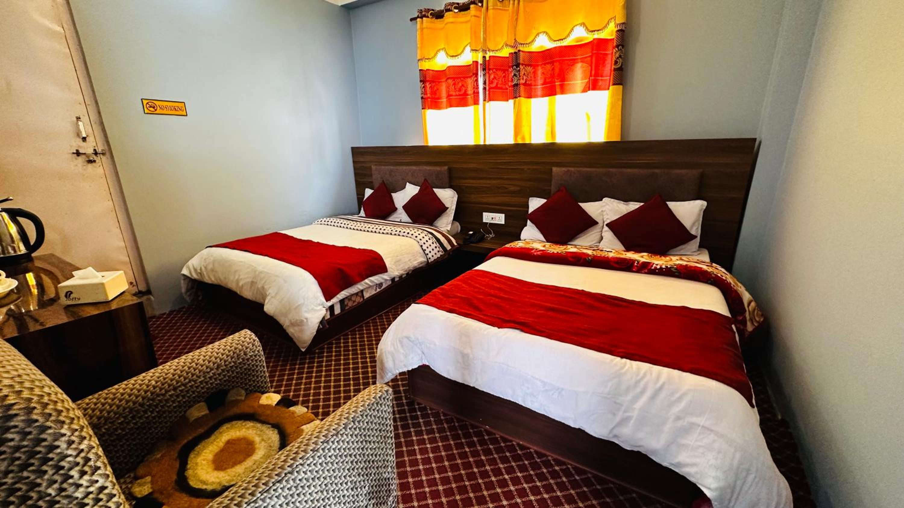 Deluxe Double Room with Two Double Beds photo 2