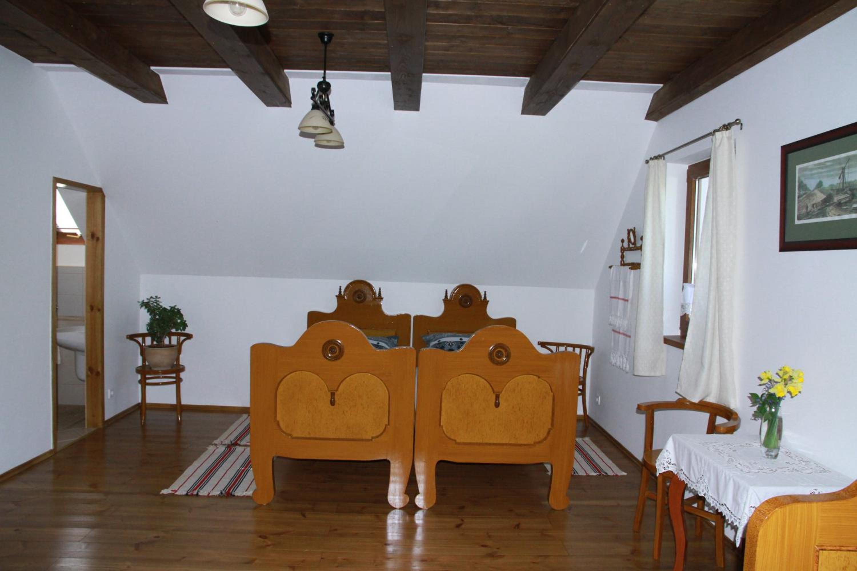 Quadruple Room with Private Bathroom photo 1