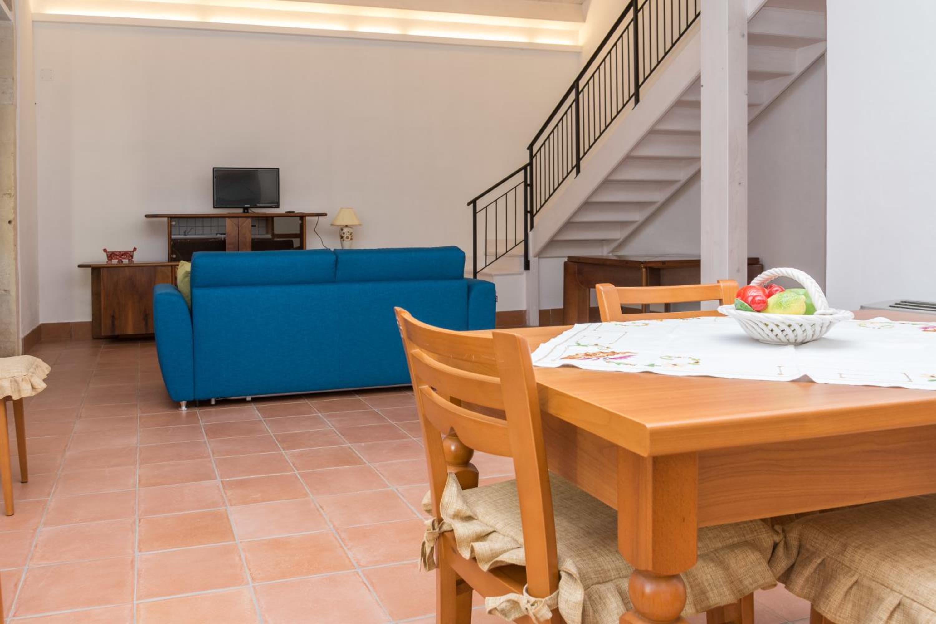 Apartment - Split Level photo 3