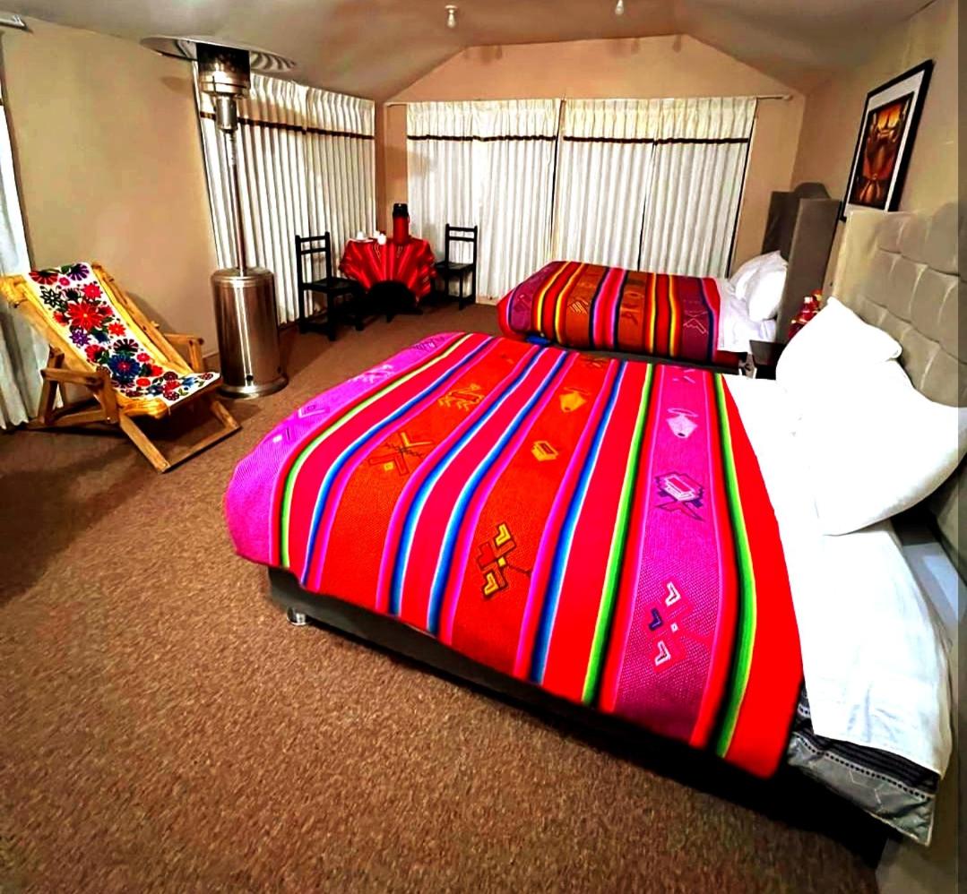 Twin Room with Private Bathroom