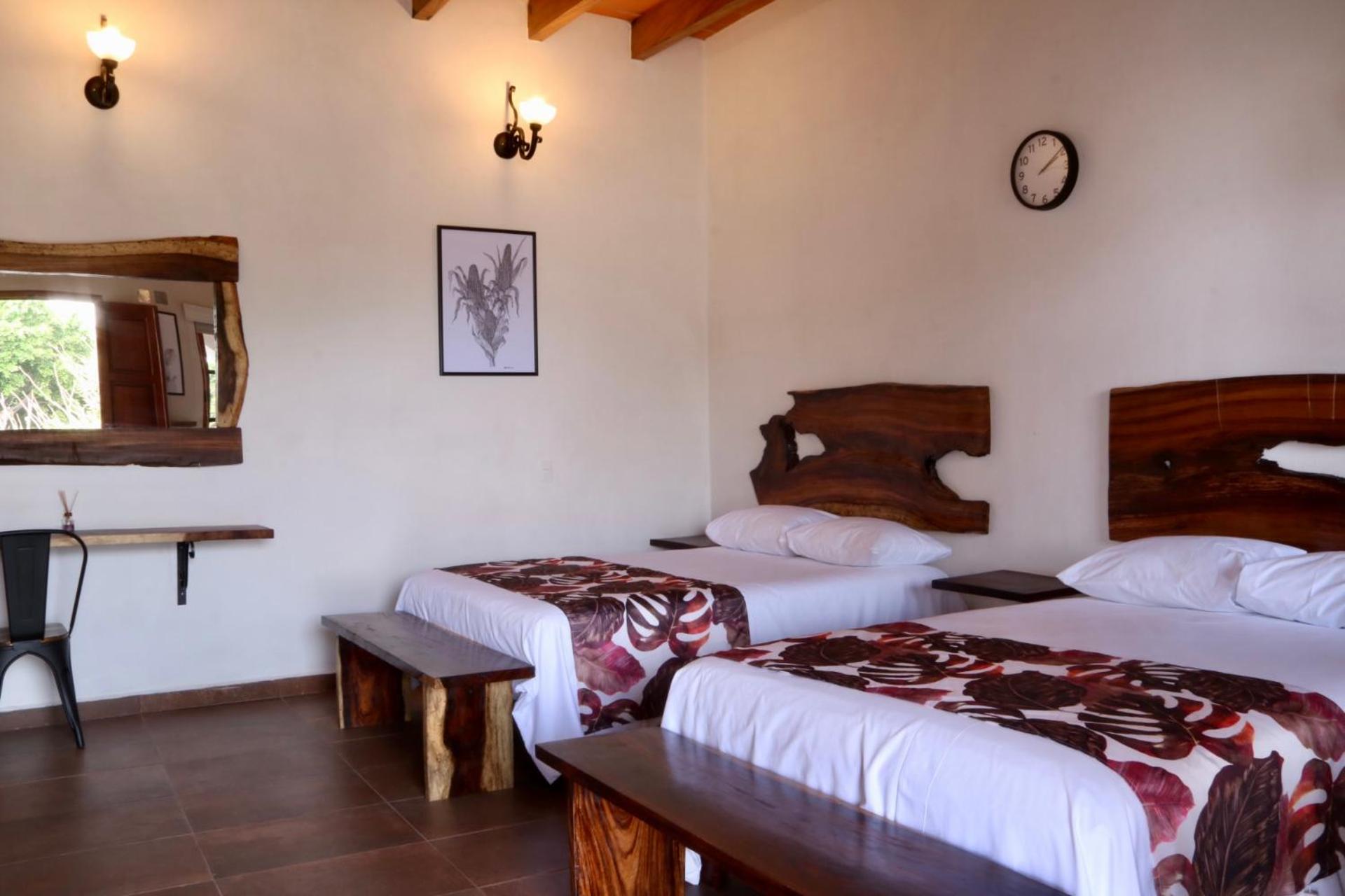 Quadruple Room - Photo 7