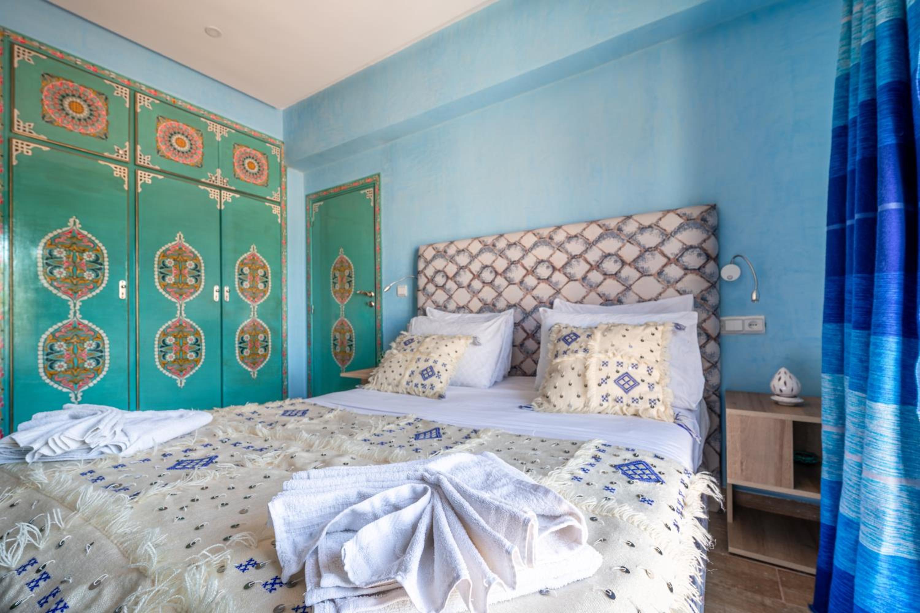 Double Room with Private Bathroom - Photo 13