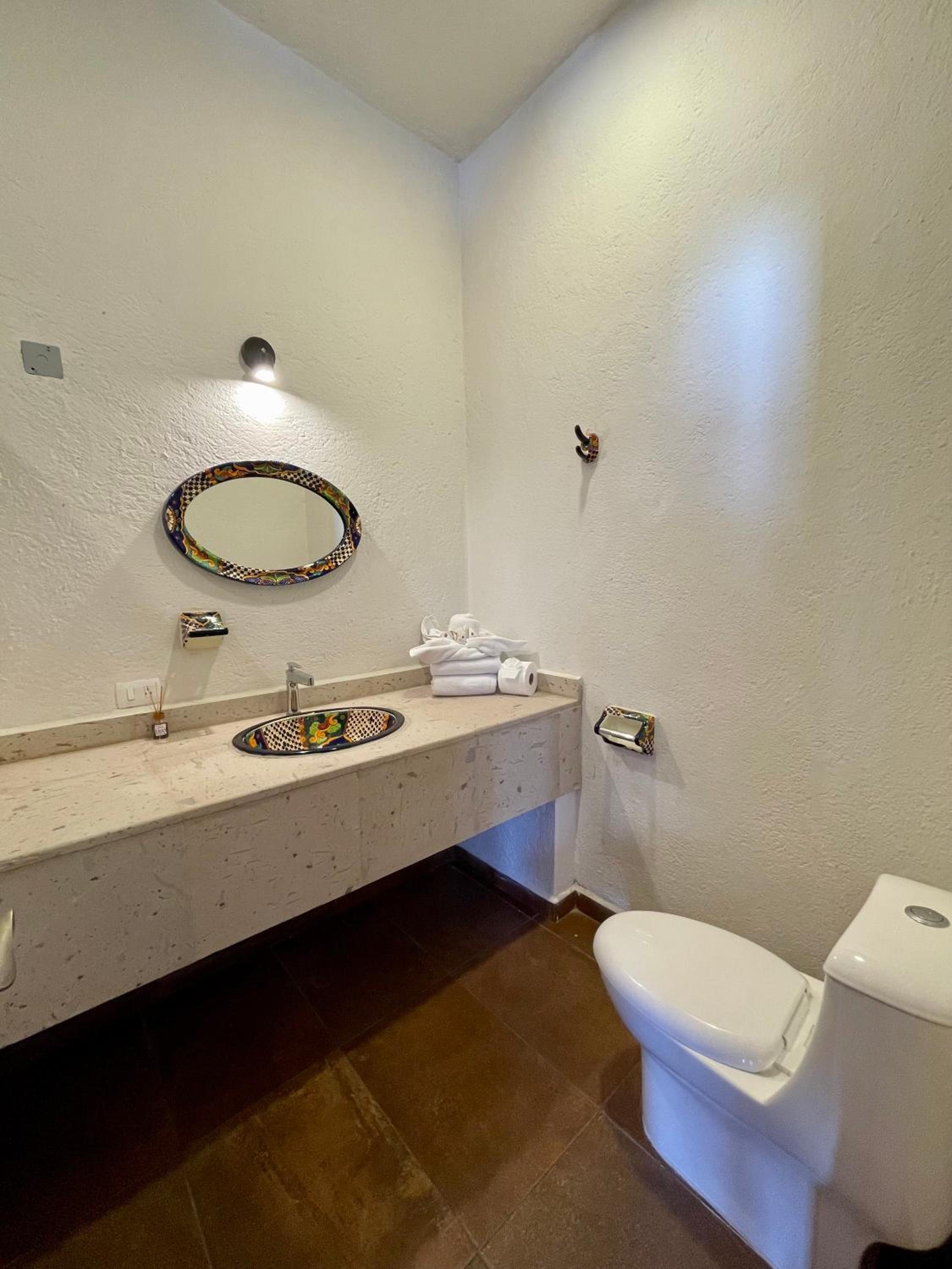 Quadruple Room - Photo 25