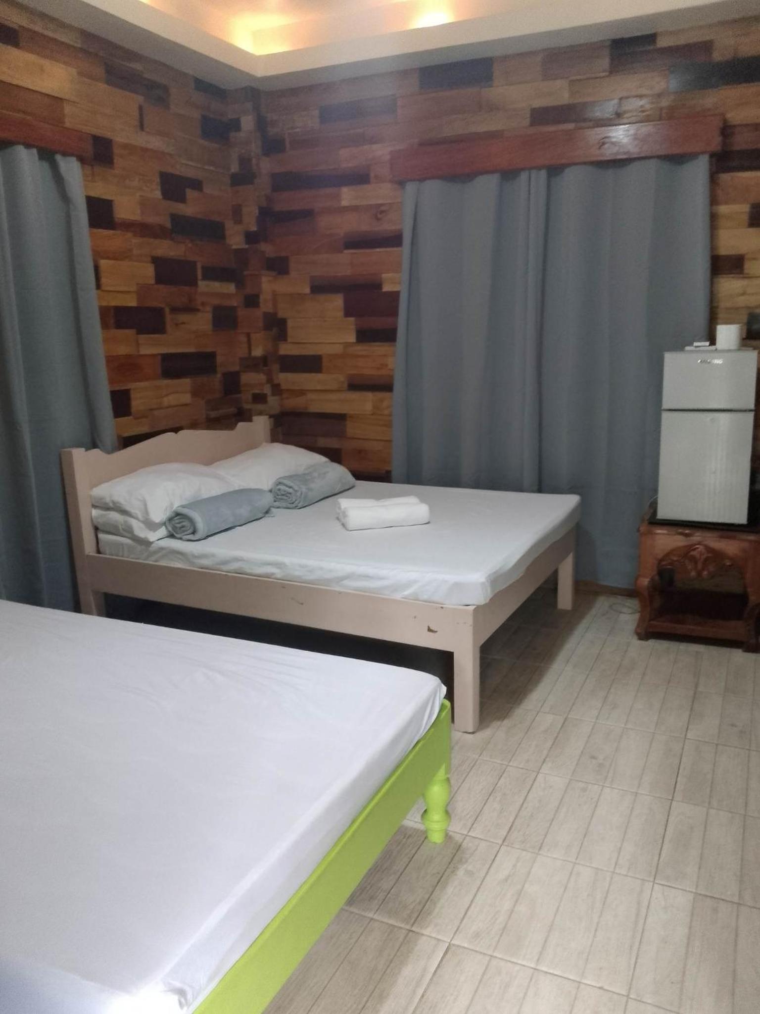 Double or Twin Room with Balcony - Photo 1