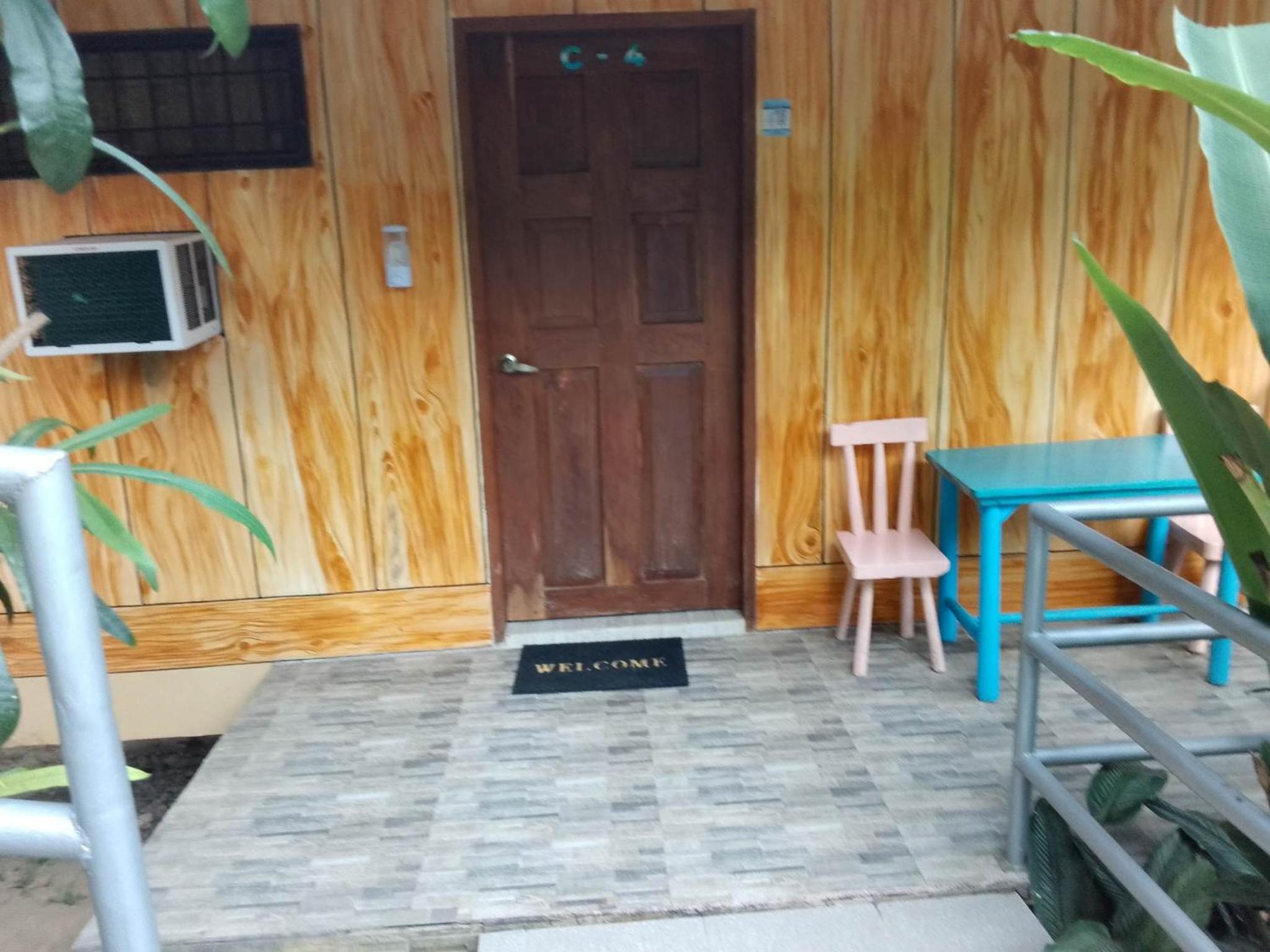 Double or Twin Room with Balcony - Photo 15