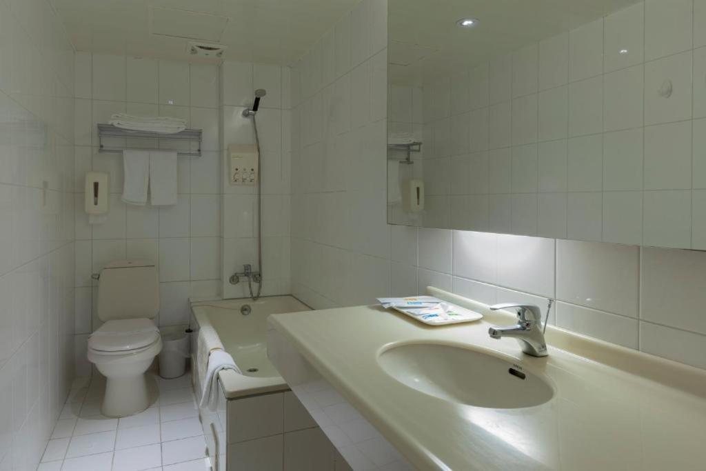 Double Room without Window photo 3