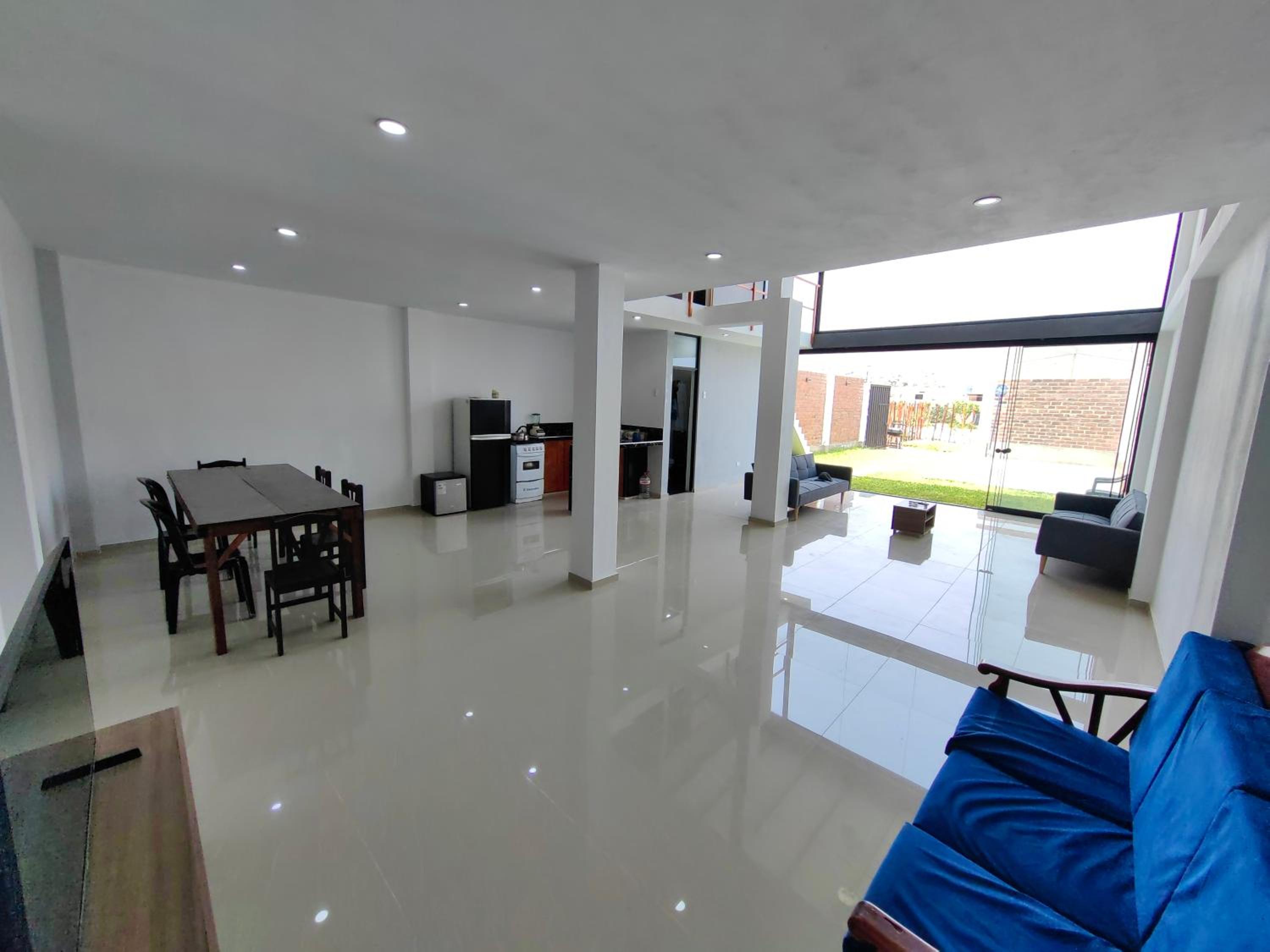 One-Bedroom House photo 3
