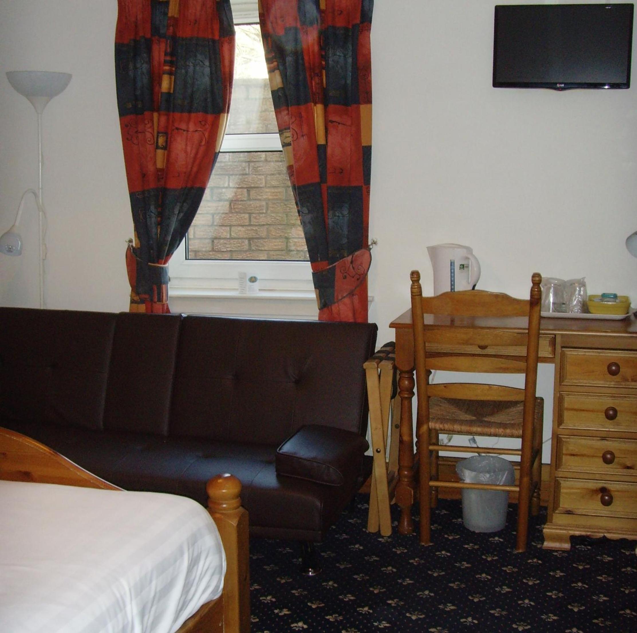 Double Room with Private Bathroom