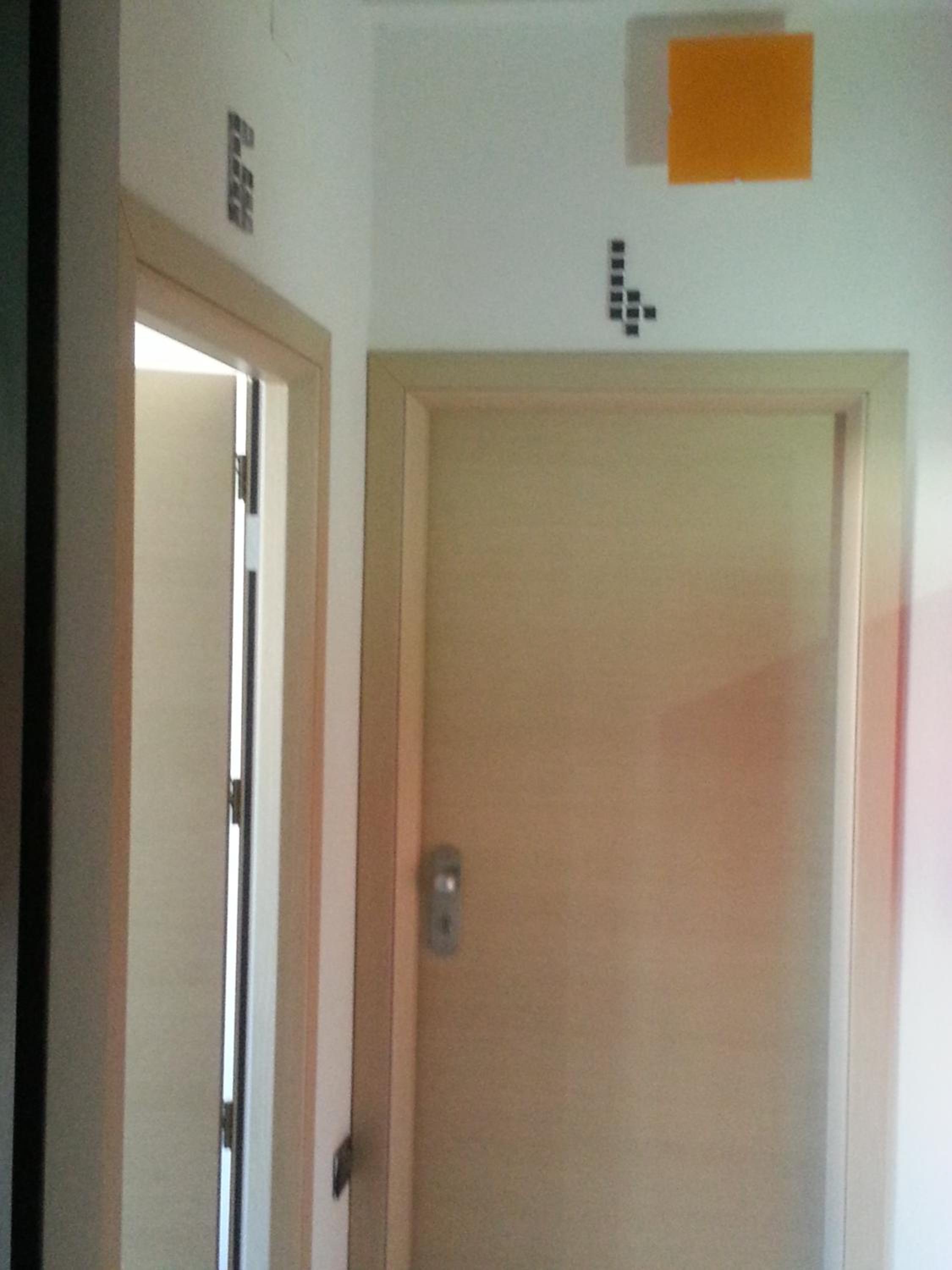 Double or Twin Room - Photo 13