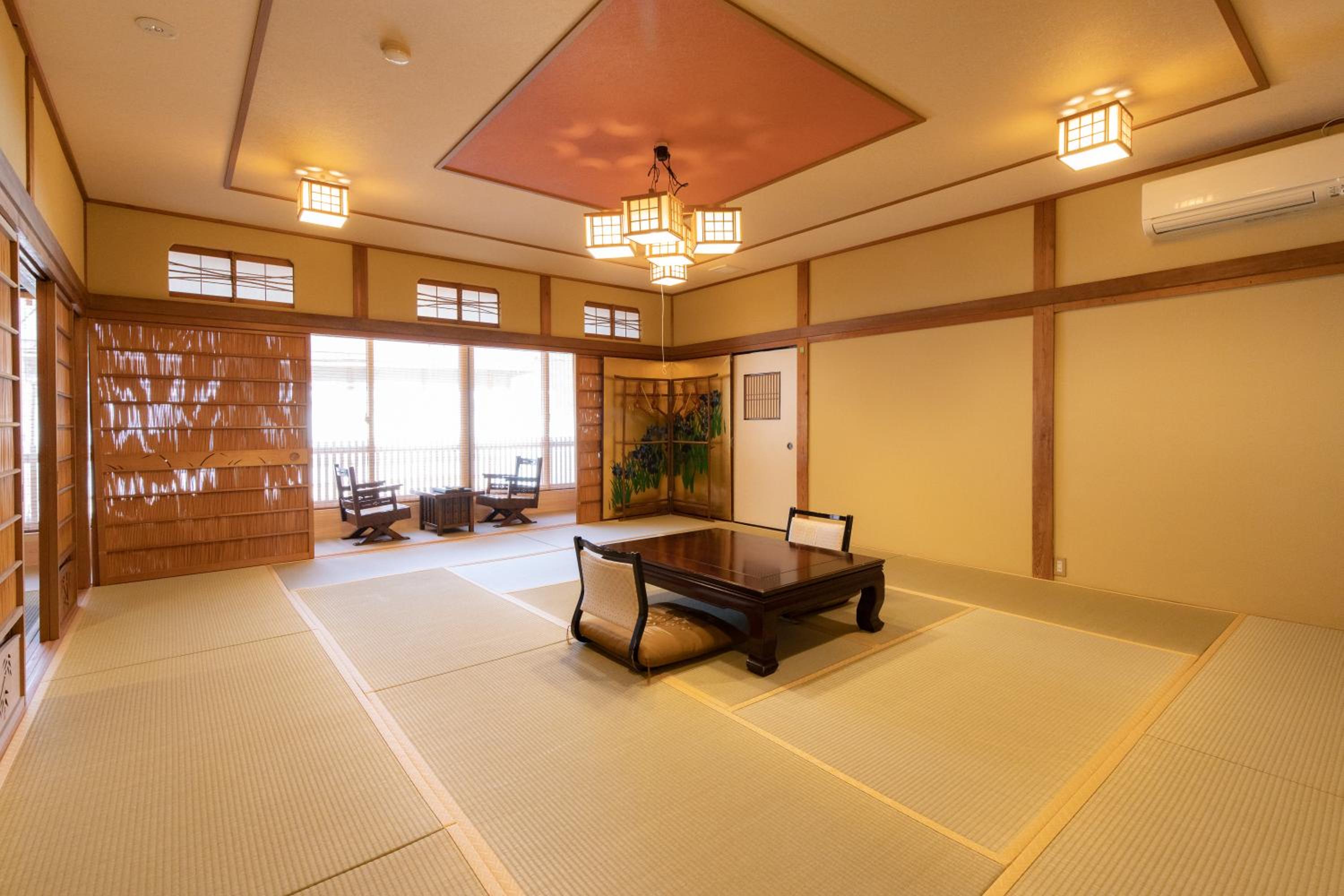 Japanese-Style Room