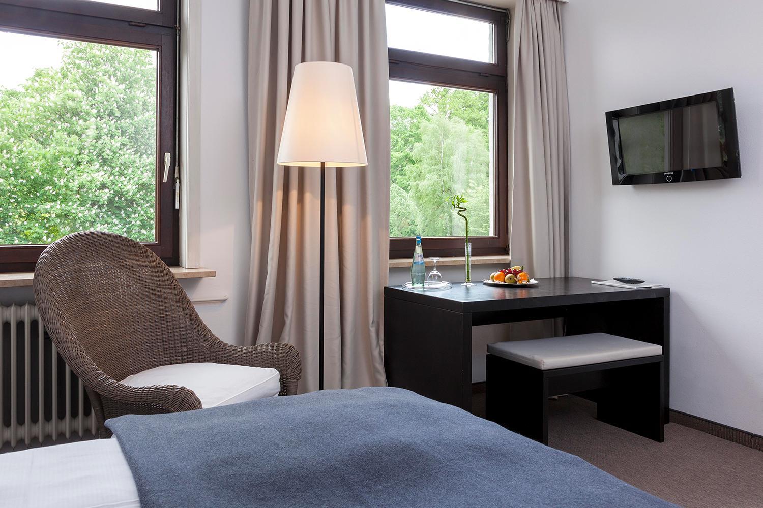 Standard Single Room - Land Side photo 3