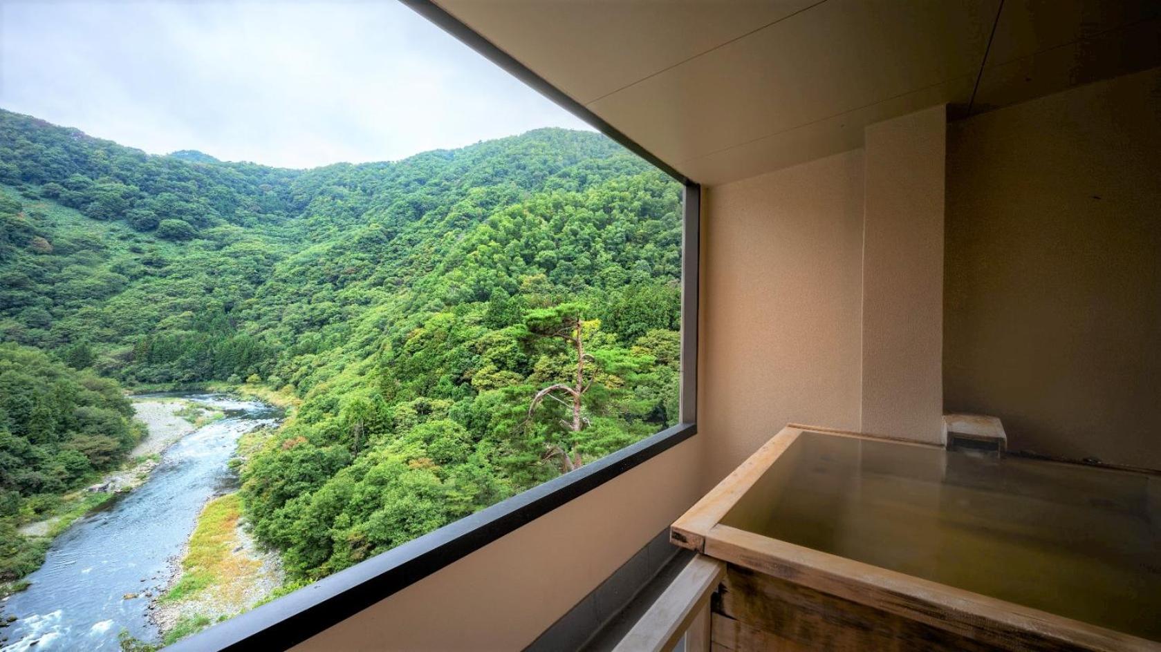 Deluxe Double Room with Open-Air Bath with Valley View photo 2