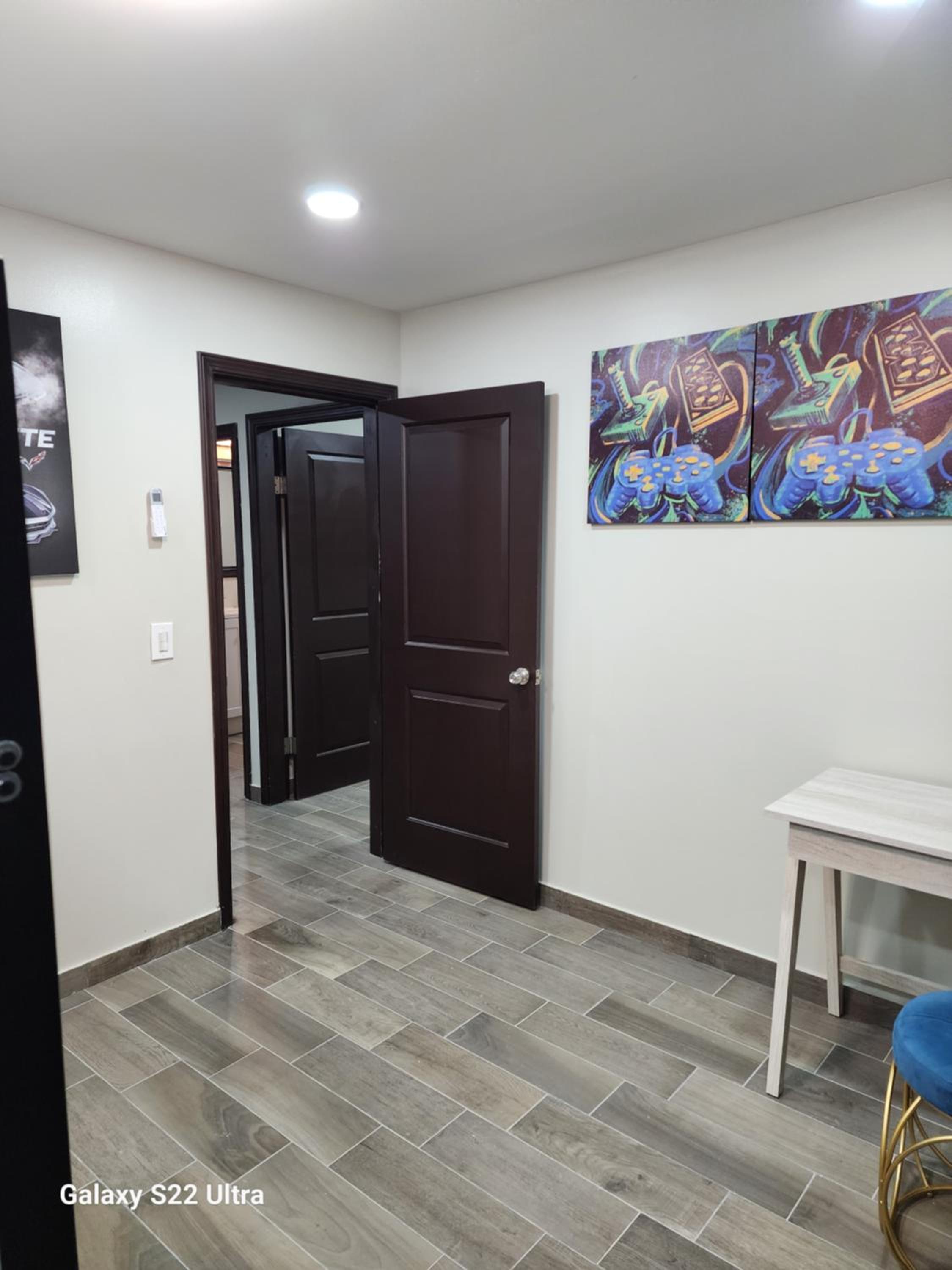 Apartment photo 1