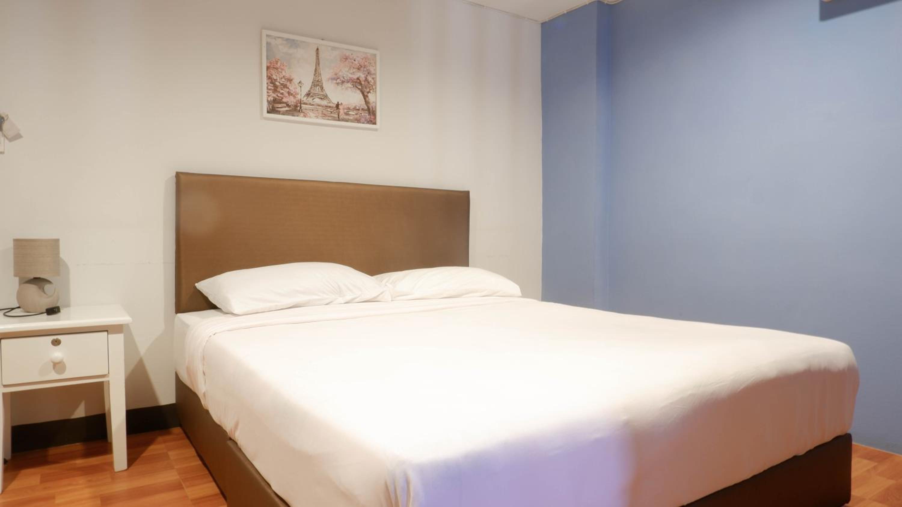 Standard Double Room - Photo 14
