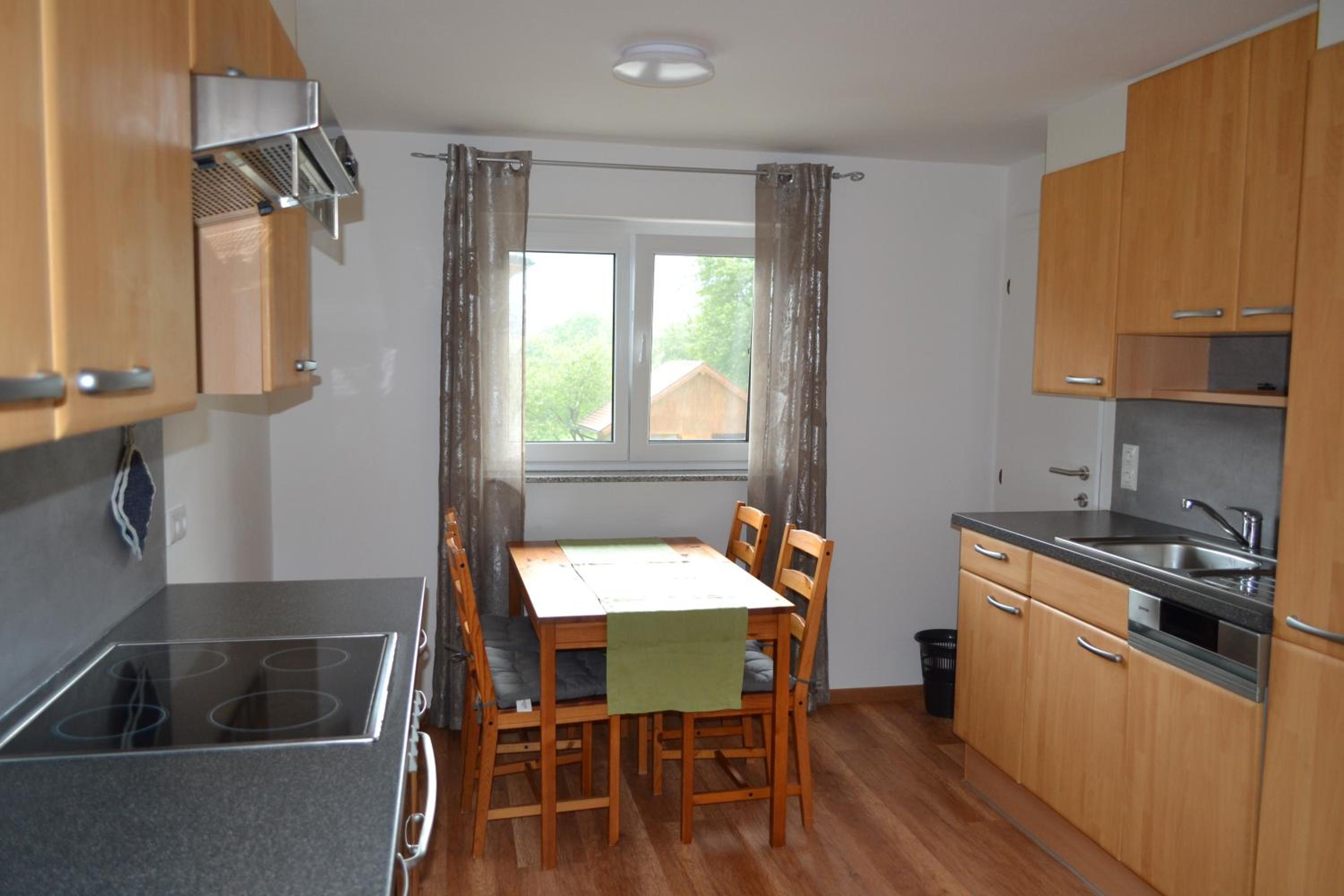 Apartment with Balcony photo 3