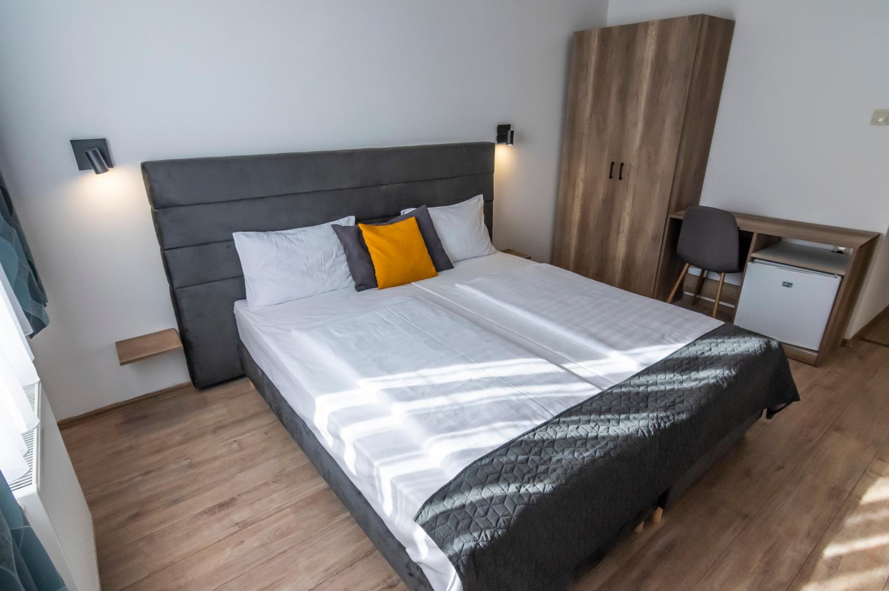 Small Double Room photo 3