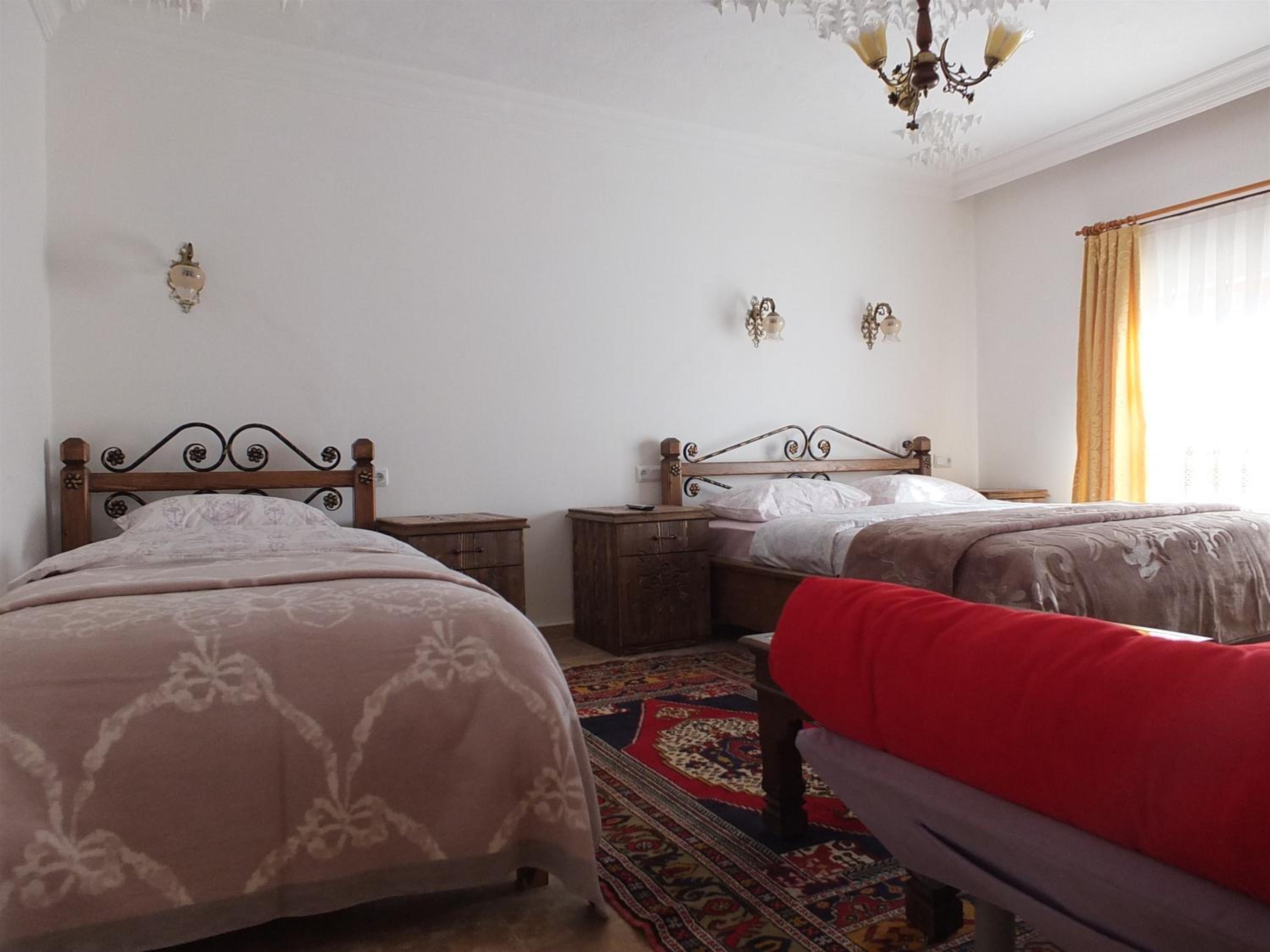 Luxury Triple Room - Photo 11