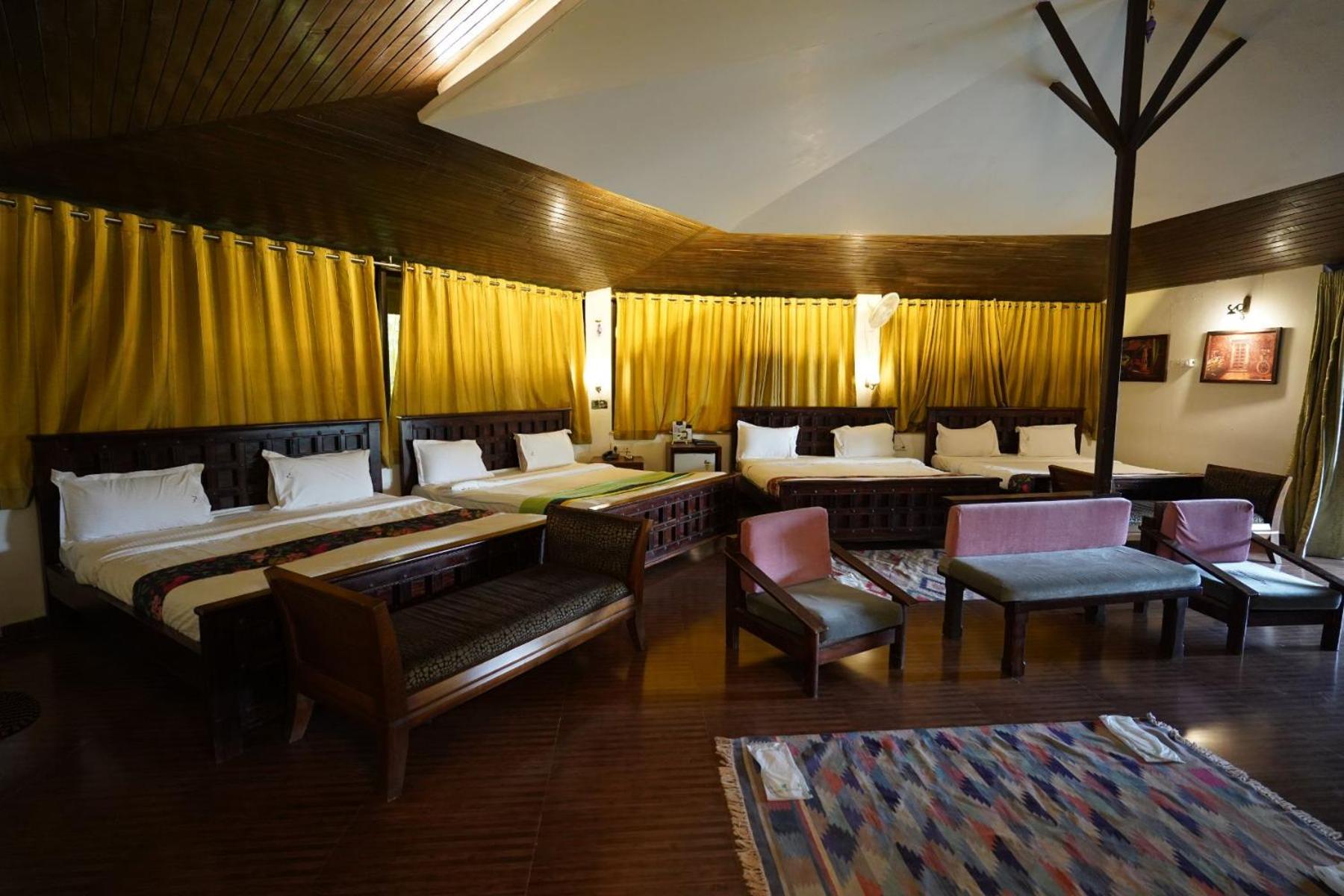 Deluxe Queen Room