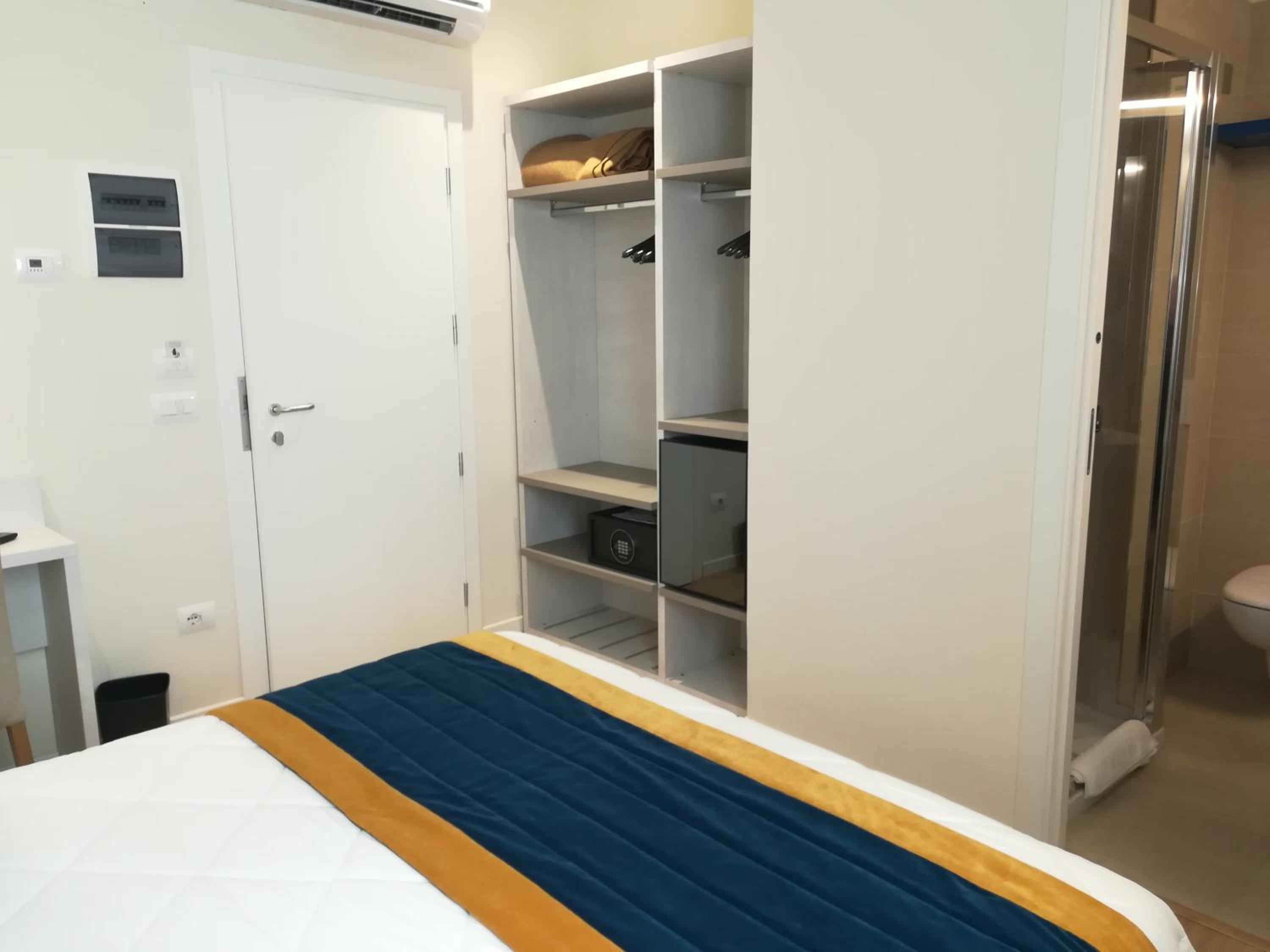 Small Double Room photo 2