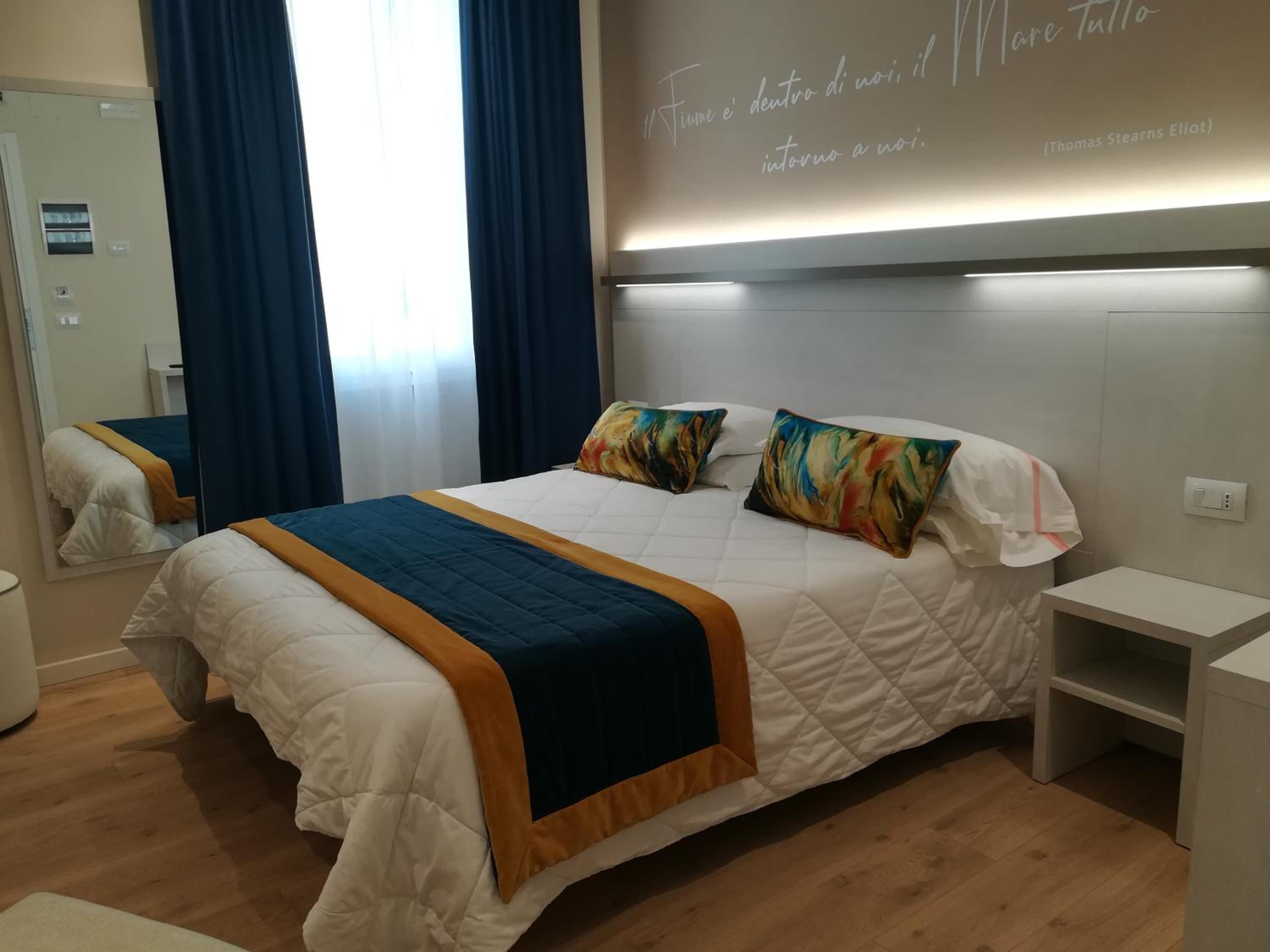 Small Double Room photo 3
