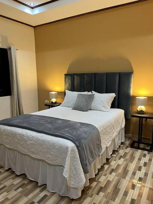 Three-Bedroom House photo 2