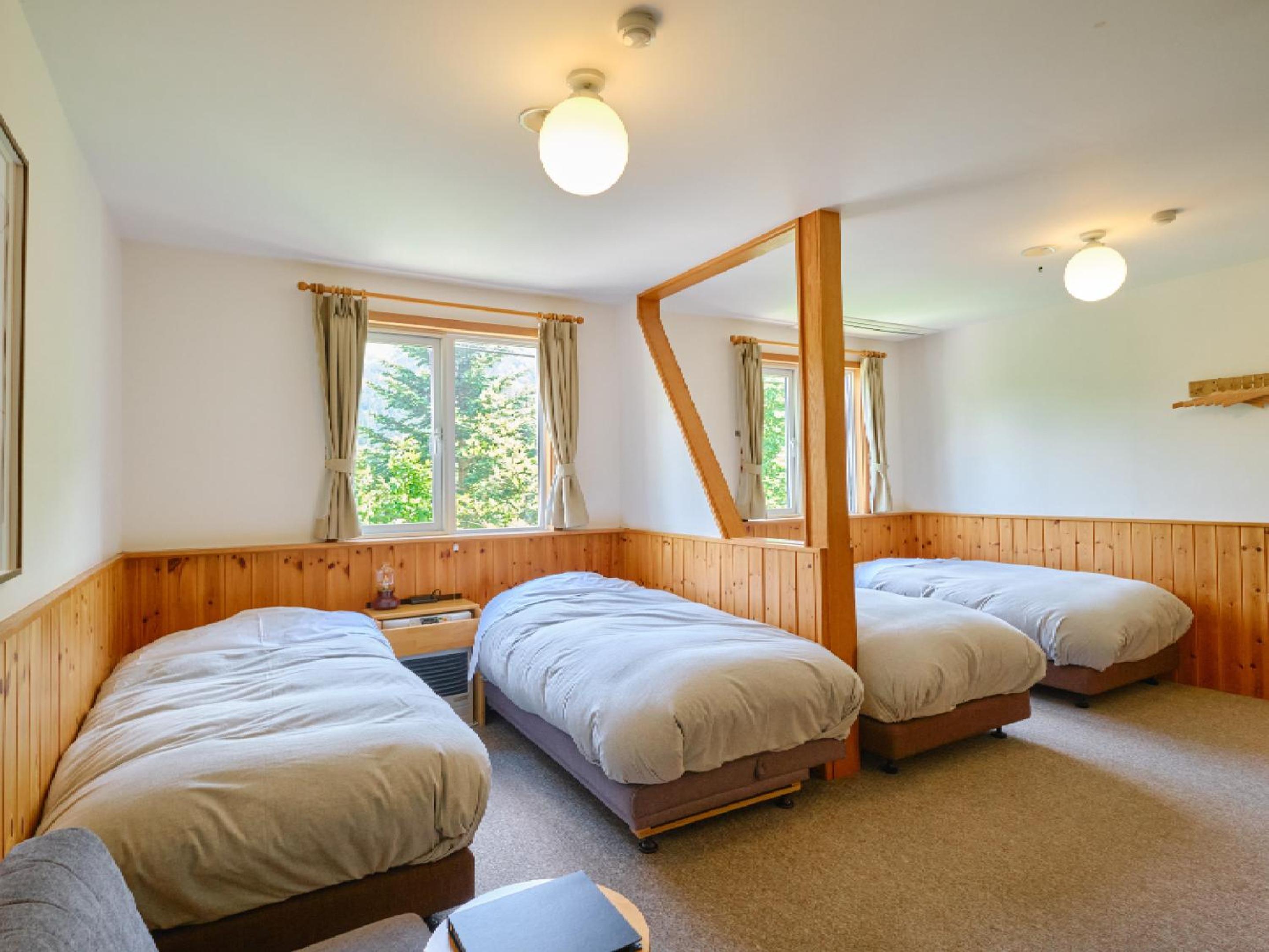 Quadruple Room with Mountain View photo 1