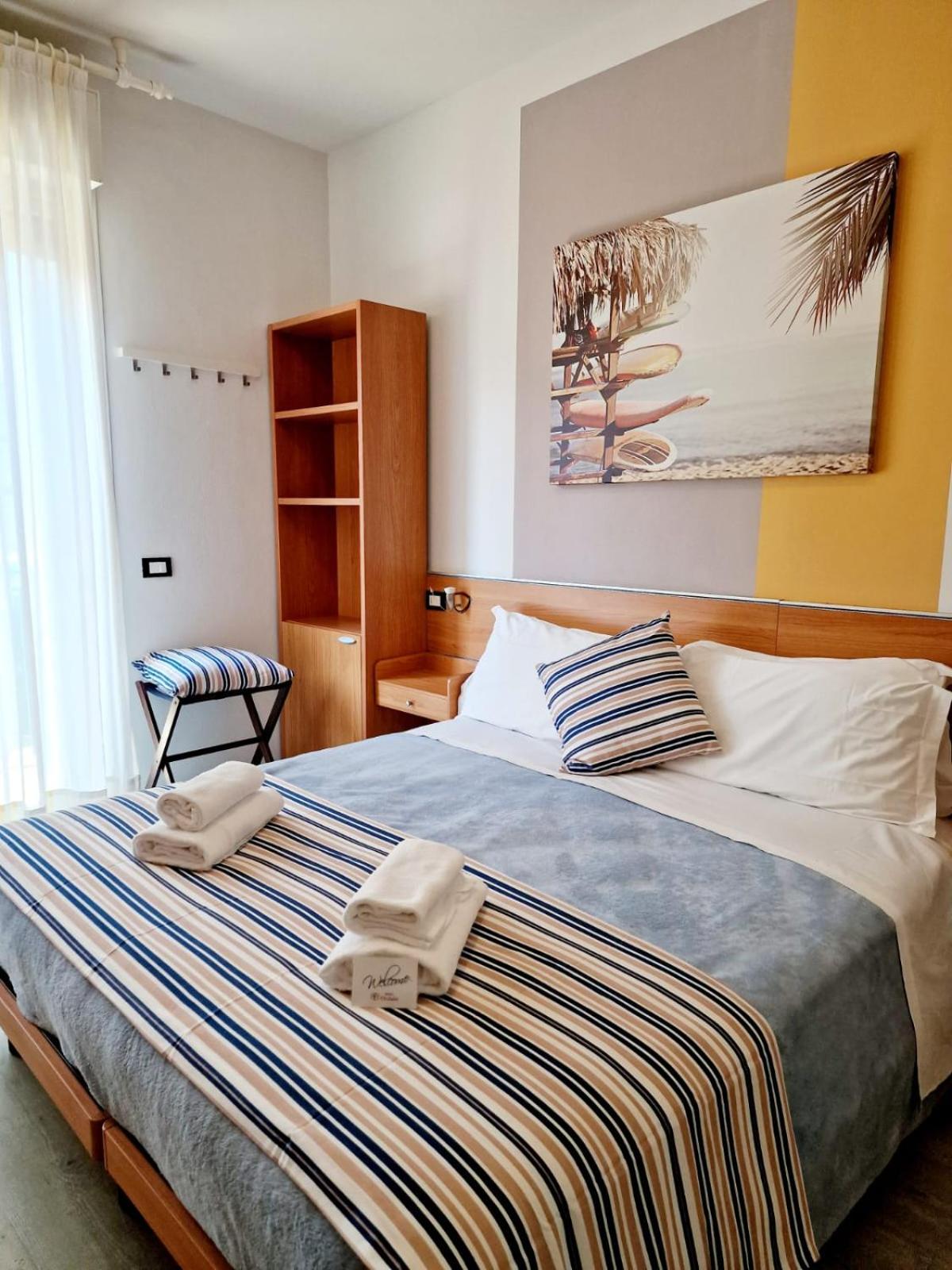 Double Room - Photo 5