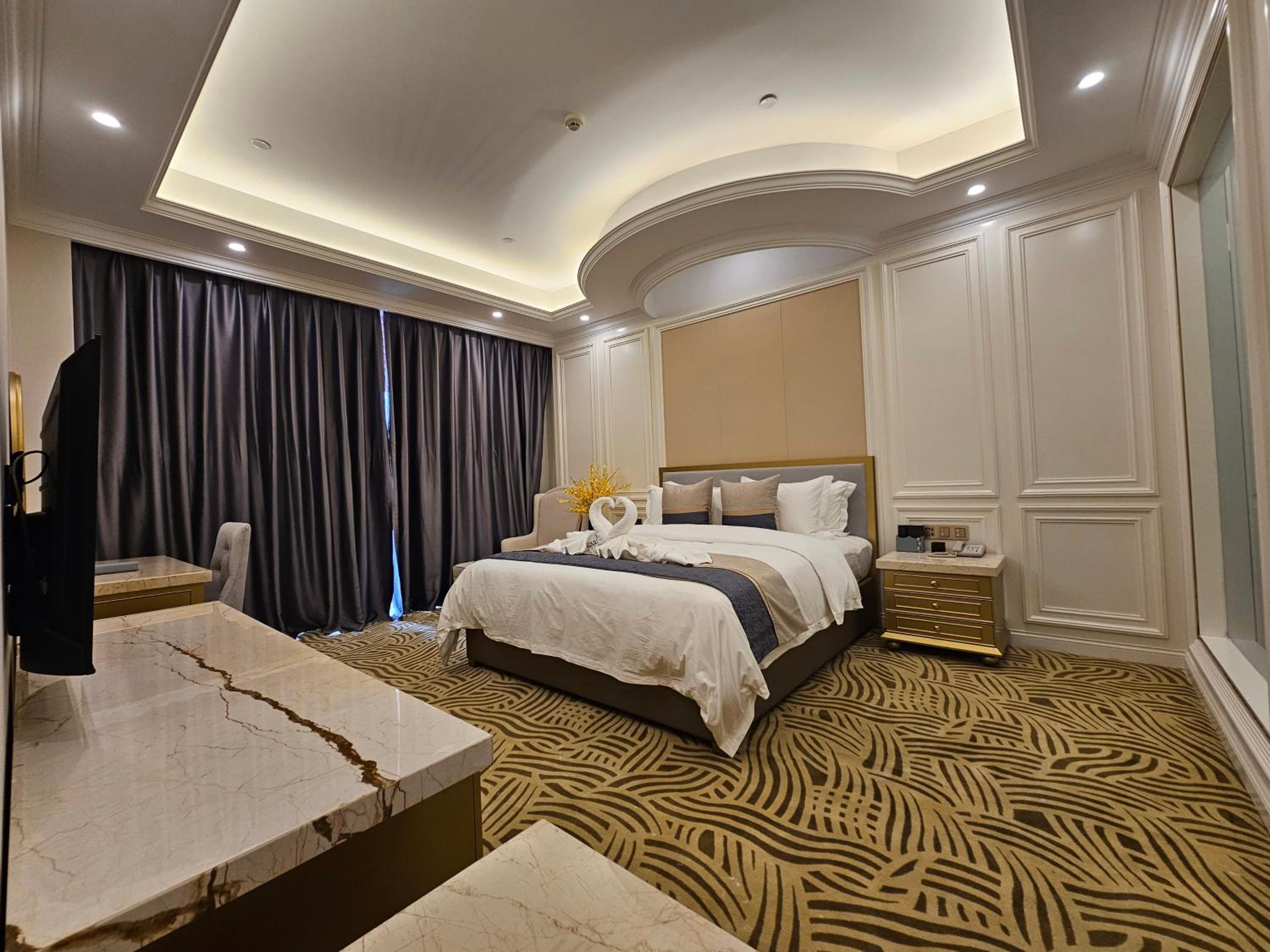 King Room with Lake View photo 1