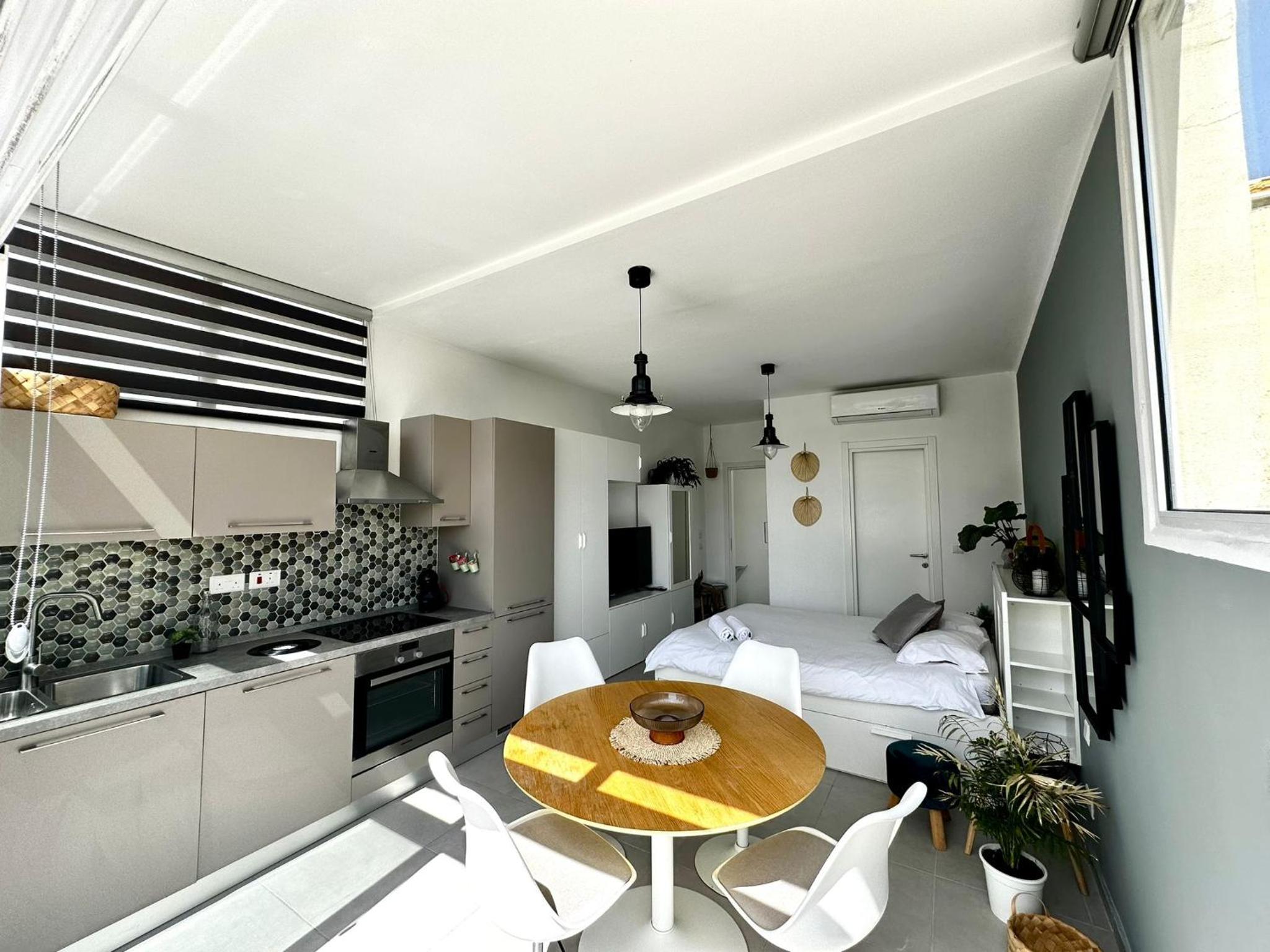 One-Bedroom Apartment