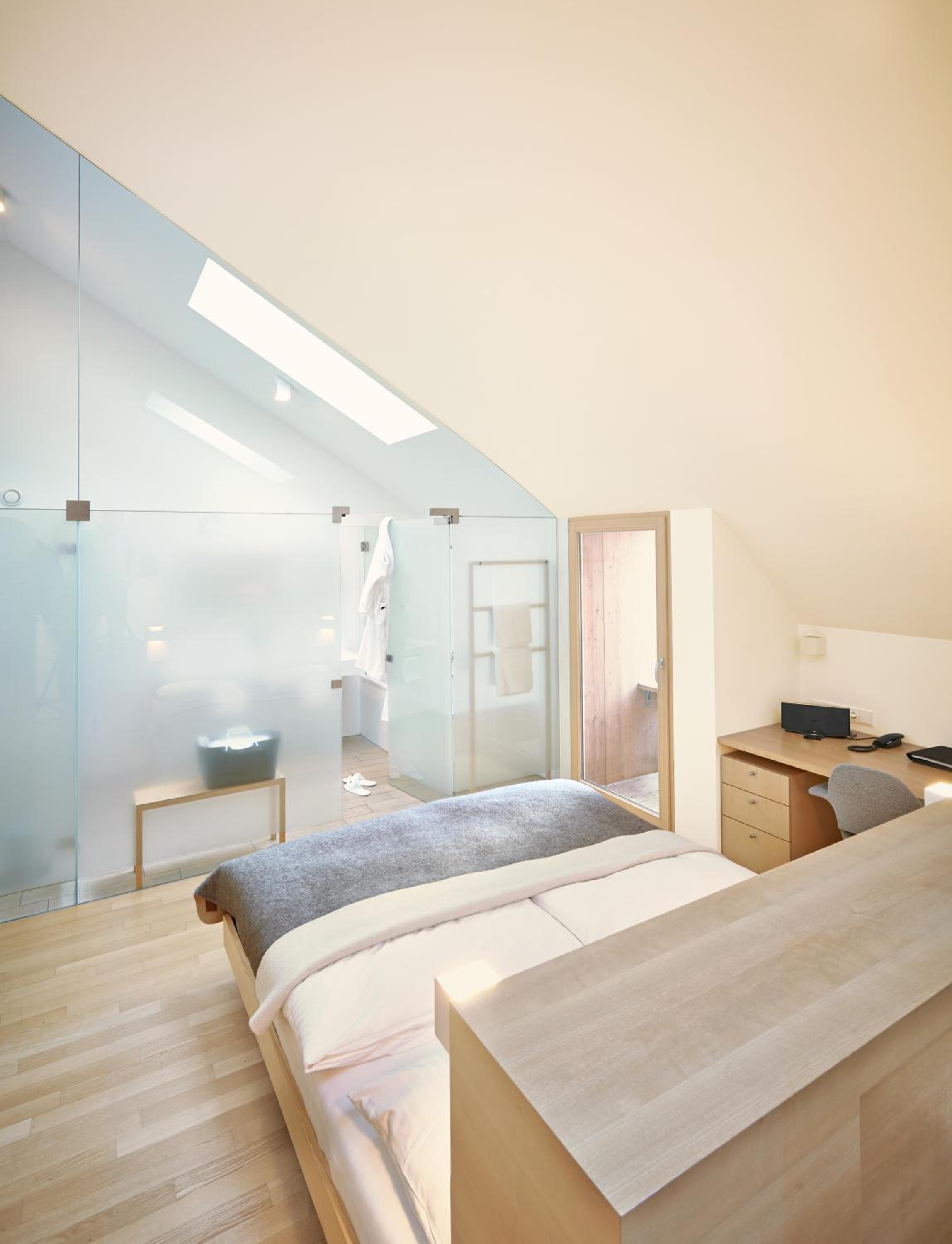 Deluxe Double Room photo 3