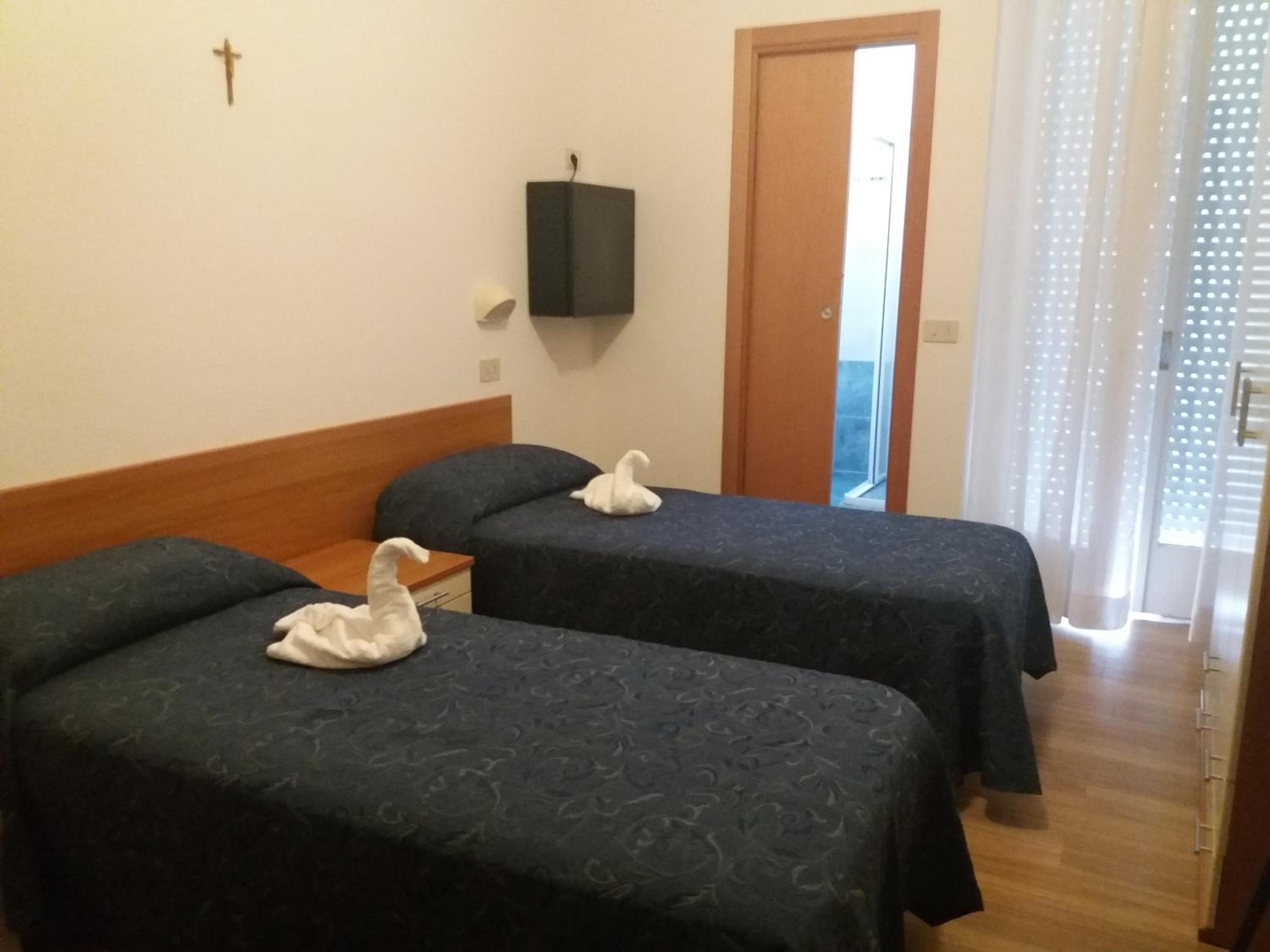 Comfort Triple Room photo 2