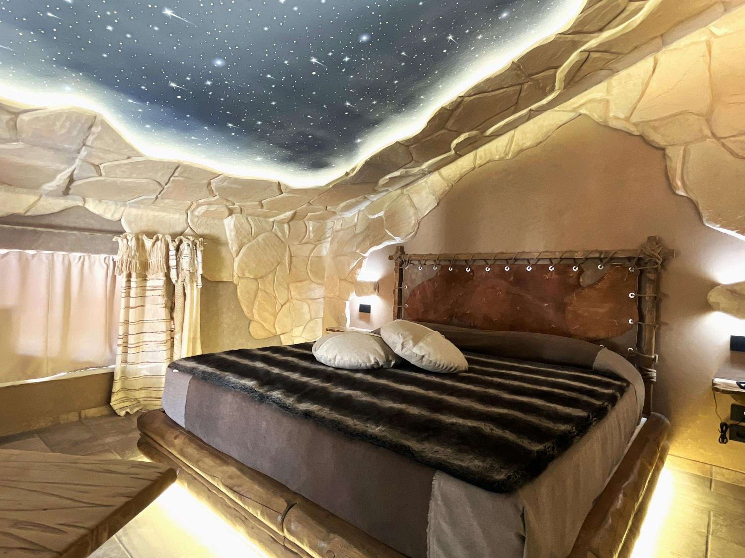 King Room with Spa Bath photo 1