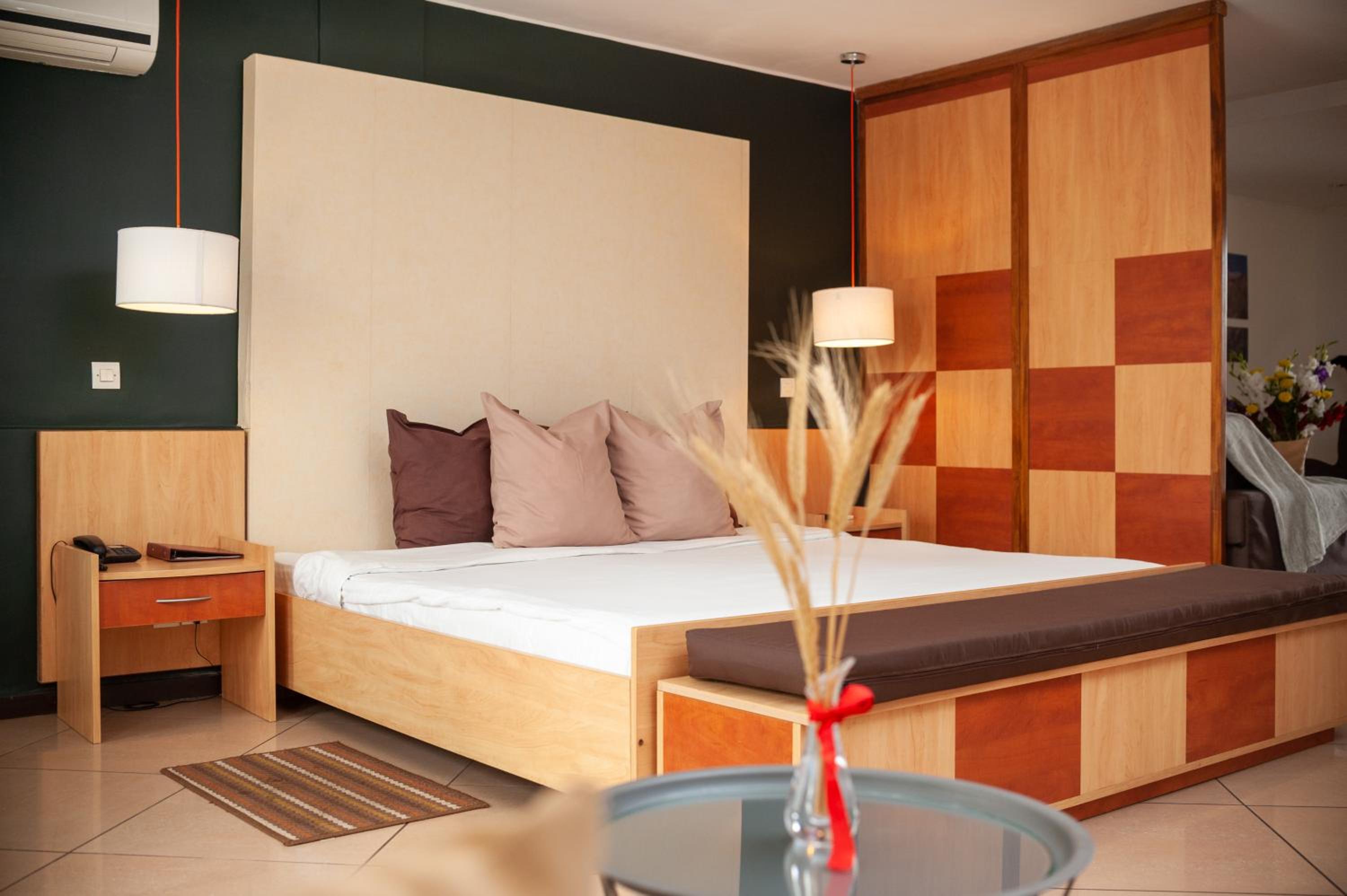 Junior Suite with Club Lounge Access