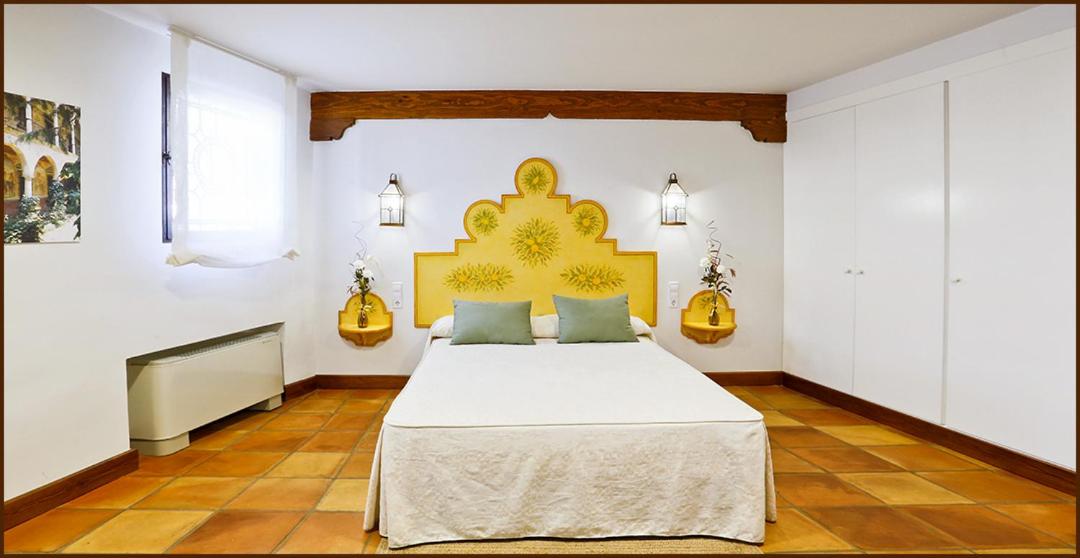 Suite with Balcony - Photo 1